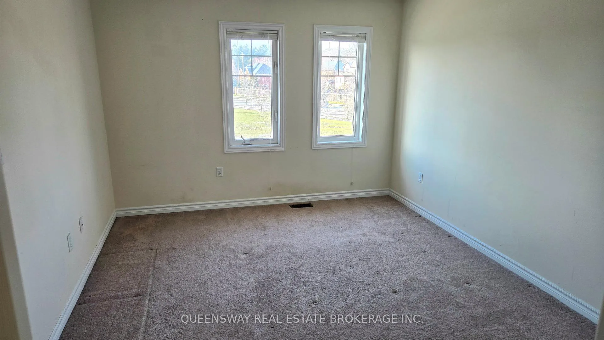 Photo 17 of 70 Streathern Way, Clarington, Bowmanville — HOMEH