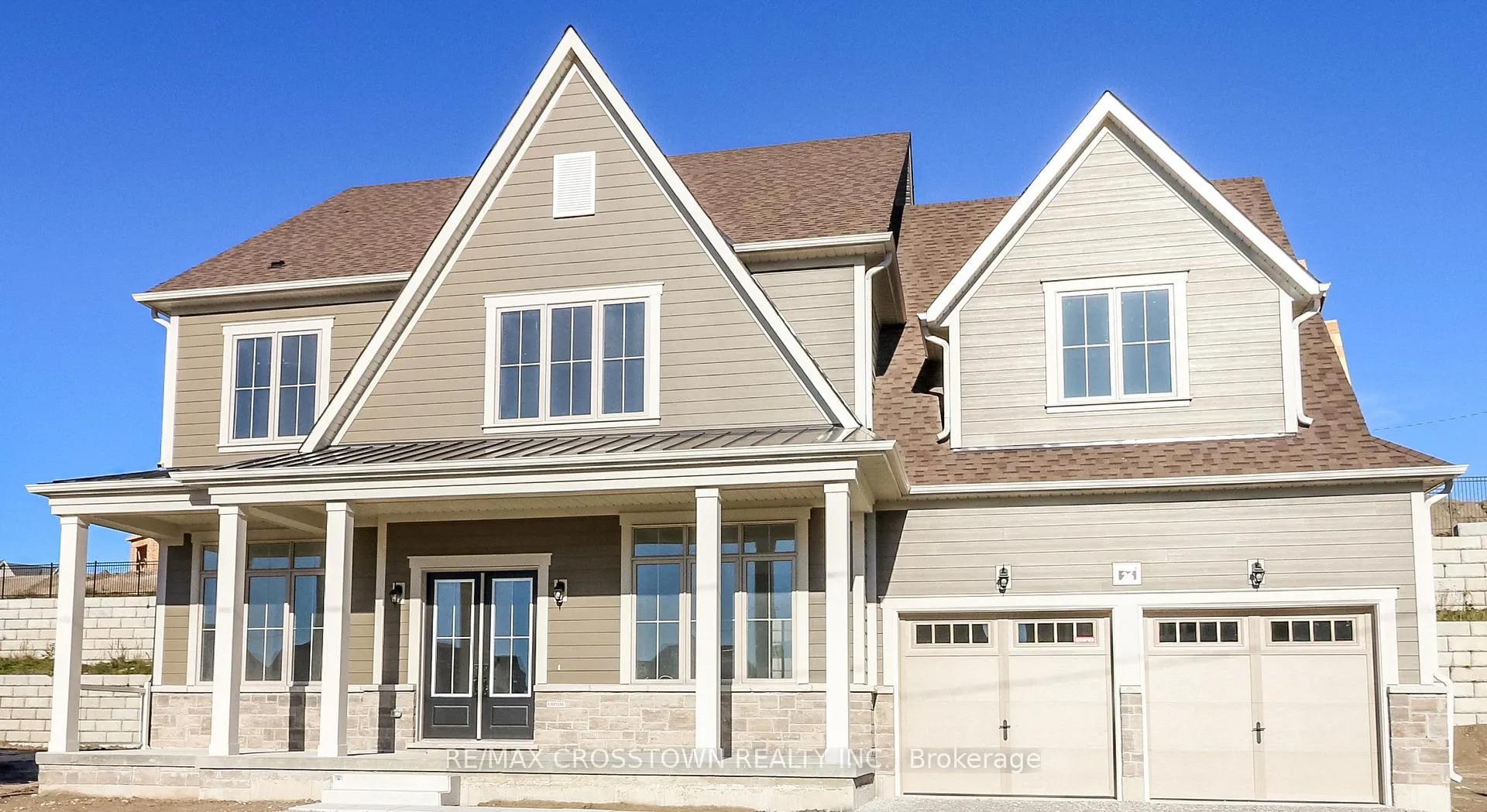 Front of 26 Pearsall Place