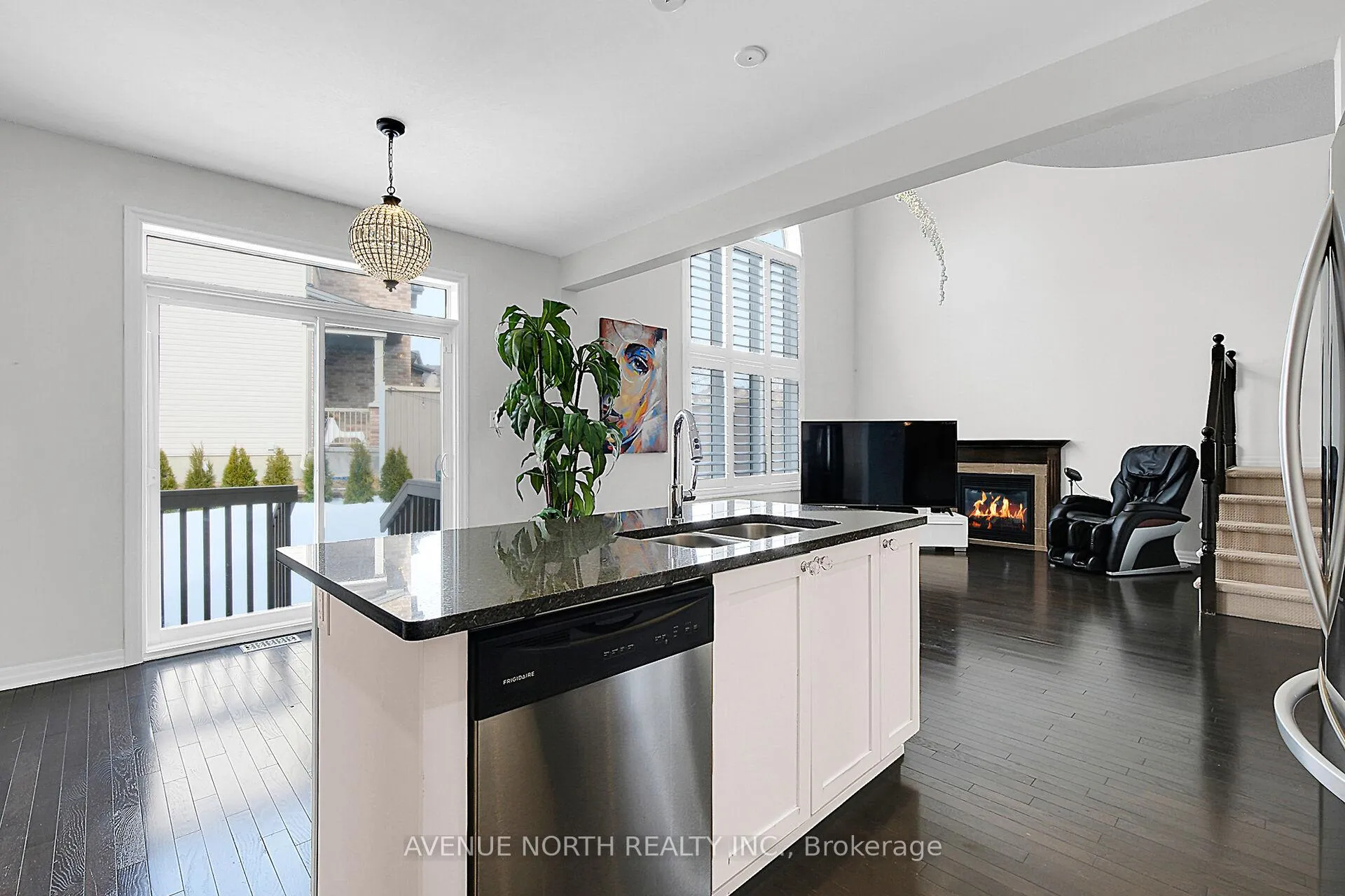 Photo 18 of 429 Dovehaven Street, Ottawa, Mer Bleue/Bradley Estates/Anderson Park — HOMEH