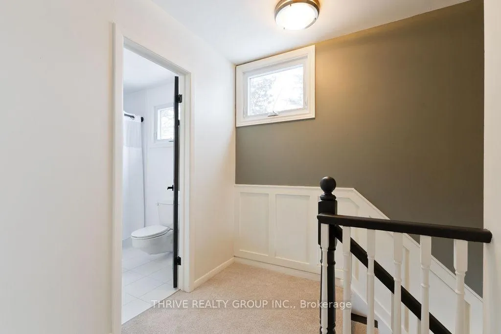 Photo 23 of 47 Compton Crescent, London, South R — HOMEH