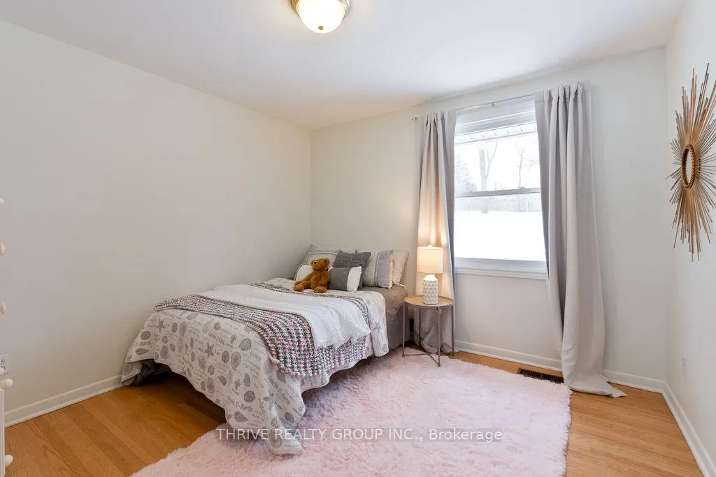 Photo 28 of 47 Compton Crescent, London, South R — HOMEH