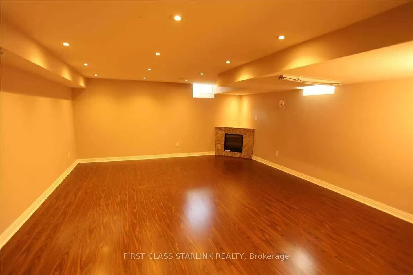 Photo 10 of 18 Spring Arbour Road, Vaughan, Patterson — HOMEH