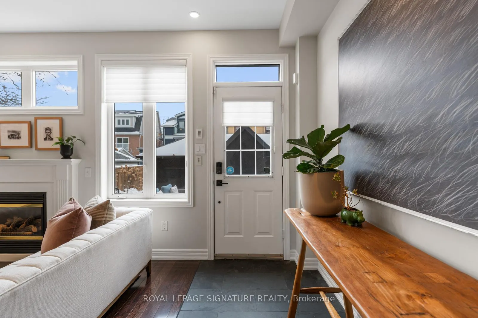 Photo 17 of 101 Boardwalk Drive, Toronto, The Beaches — HOMEH