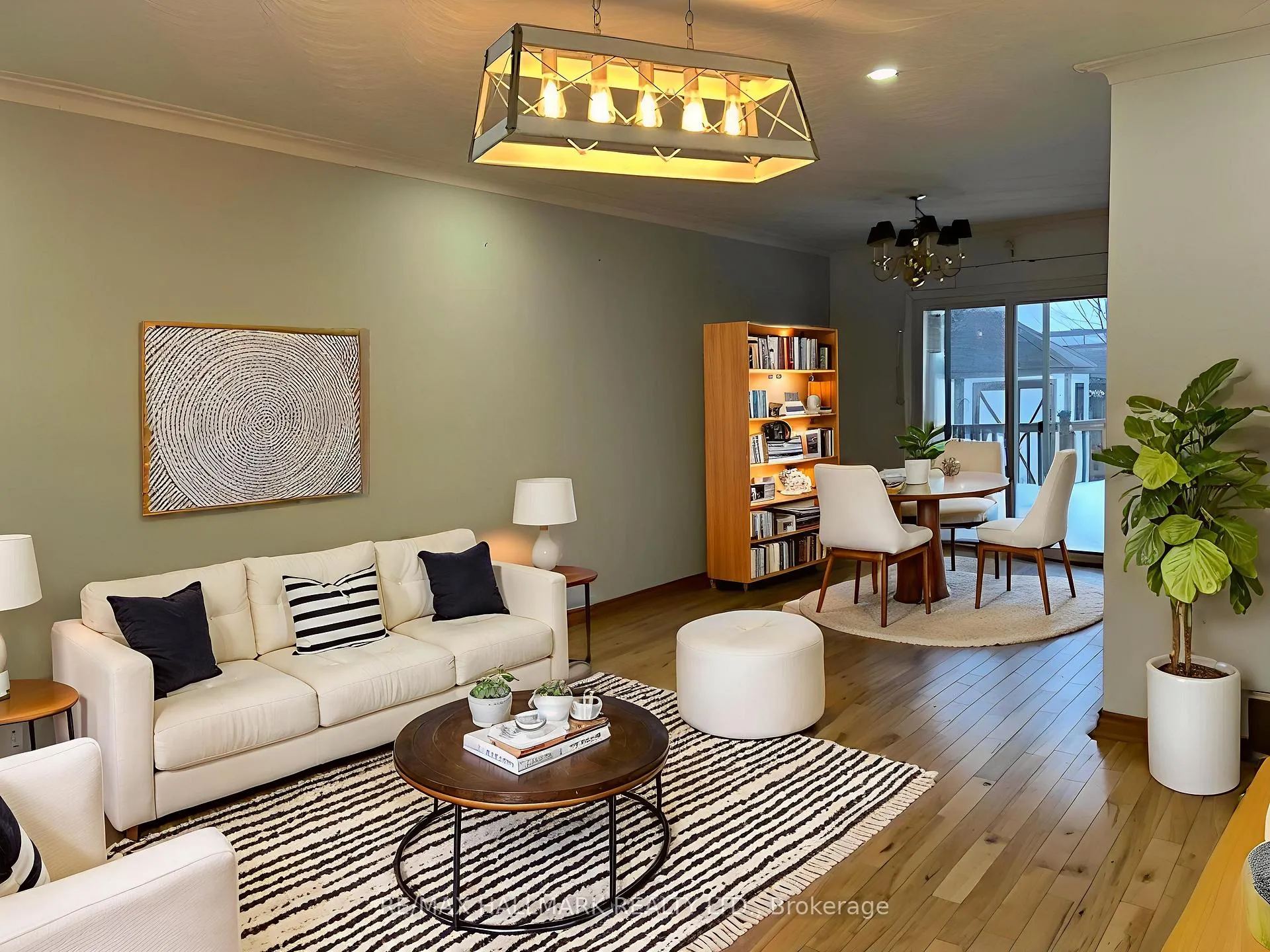 Photo 2 of 22 Kimbark Drive, Brampton, Northwood Park — HOMEH