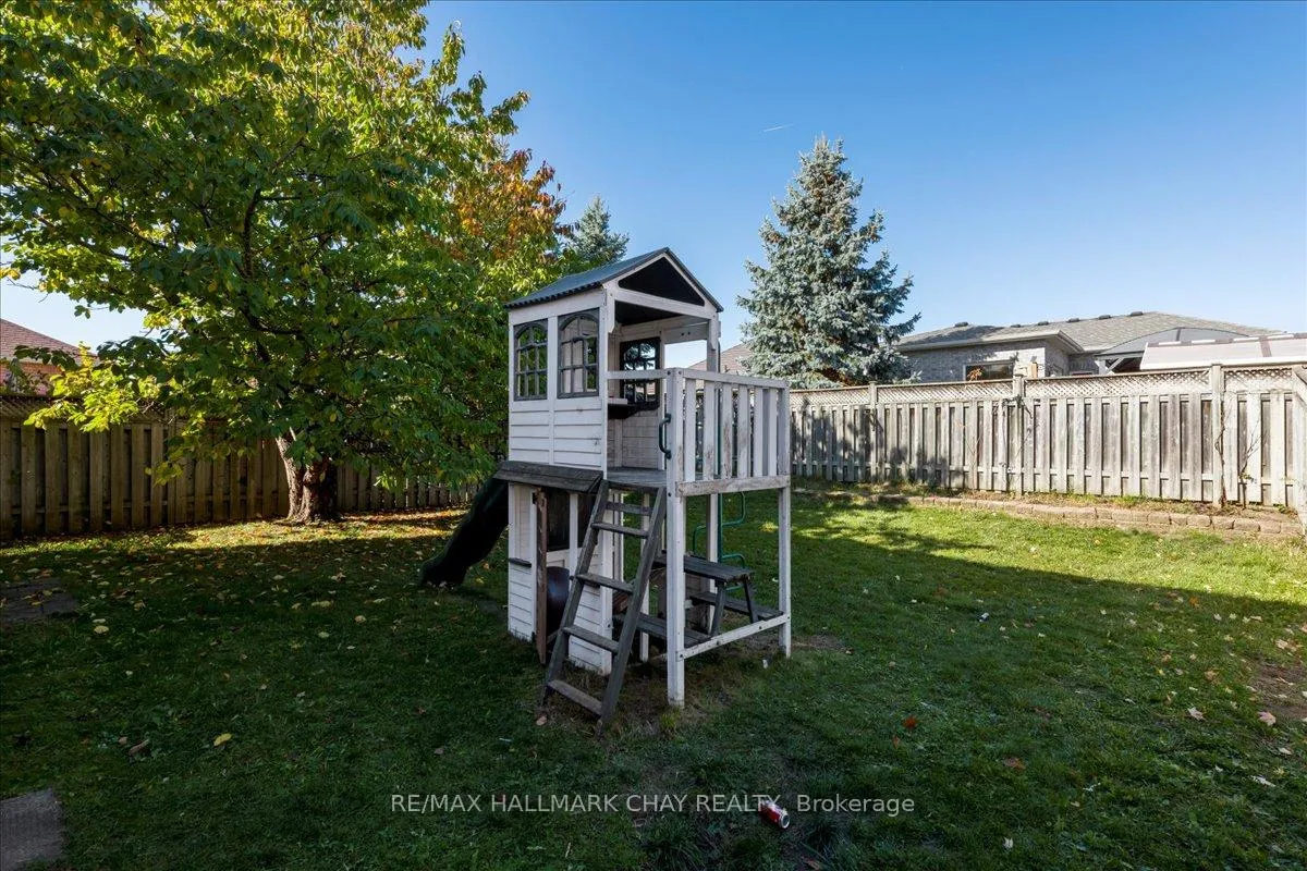 Photo 17 of 1967 Wilson Street, Innisfil, Alcona — HOMEH