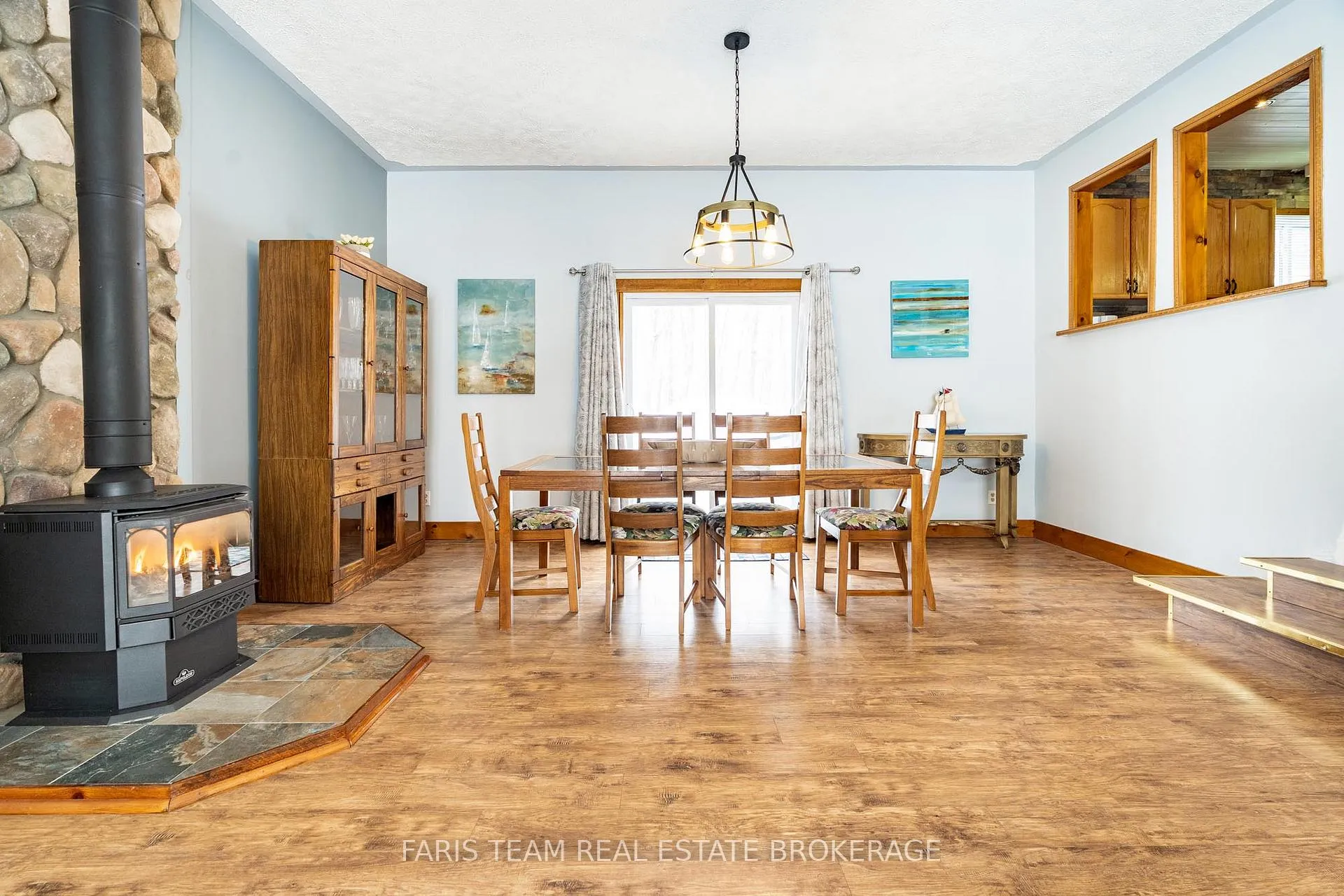 Photo 14 of 2 Ojibway Court, Tiny, Rural Tiny — HOMEH