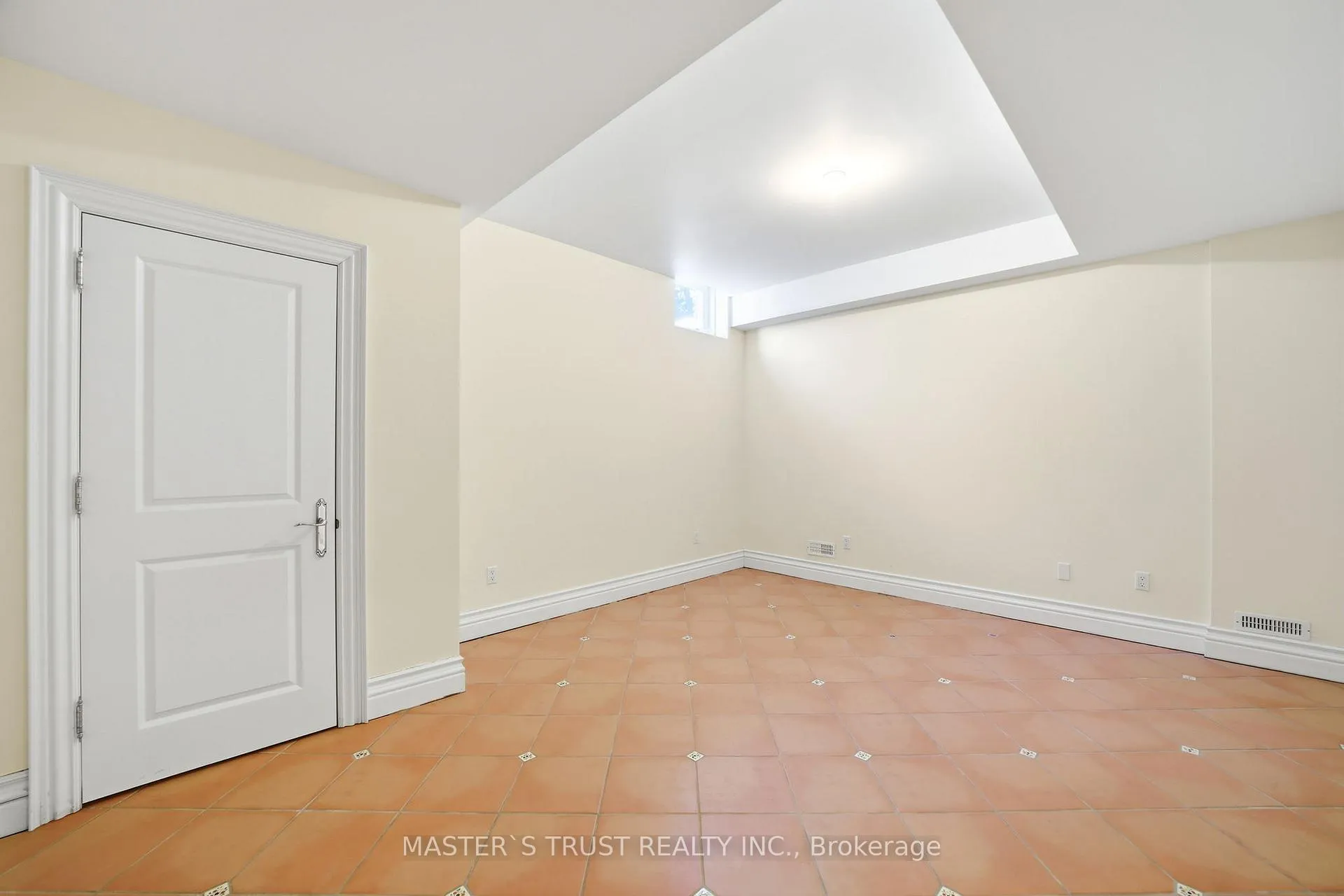 Photo 33 of 88 Elgin Street, Markham, Thornhill — HOMEH