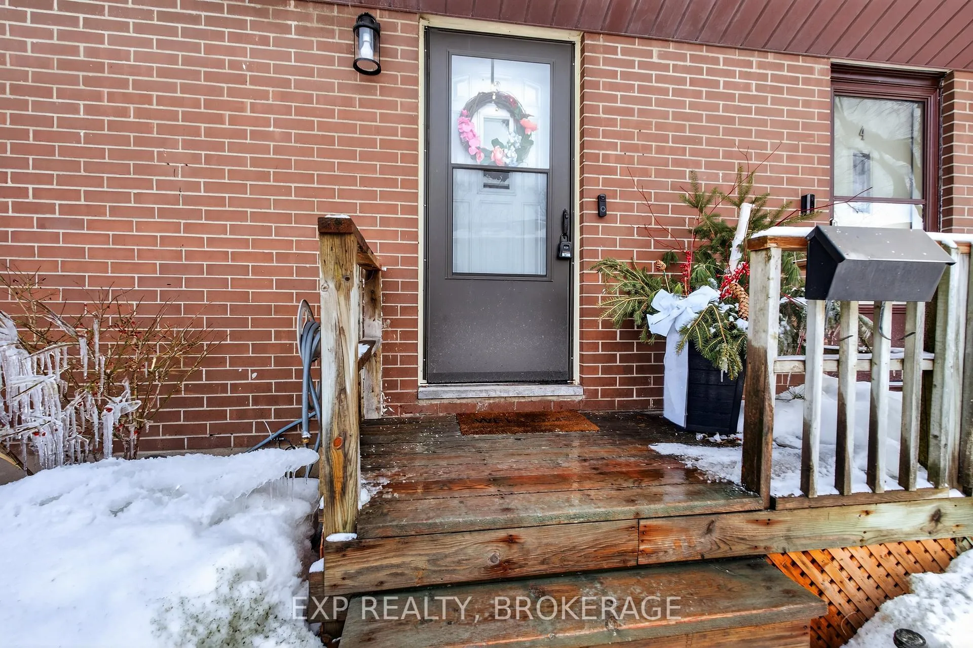 Photo 3 of Unit 3, 126 Notch Hill Road, Kingston, Central City West — HOMEH