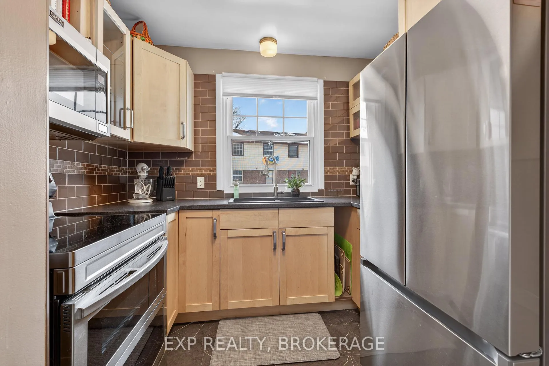 Photo 6 of Unit 3, 126 Notch Hill Road, Kingston, Central City West — HOMEH