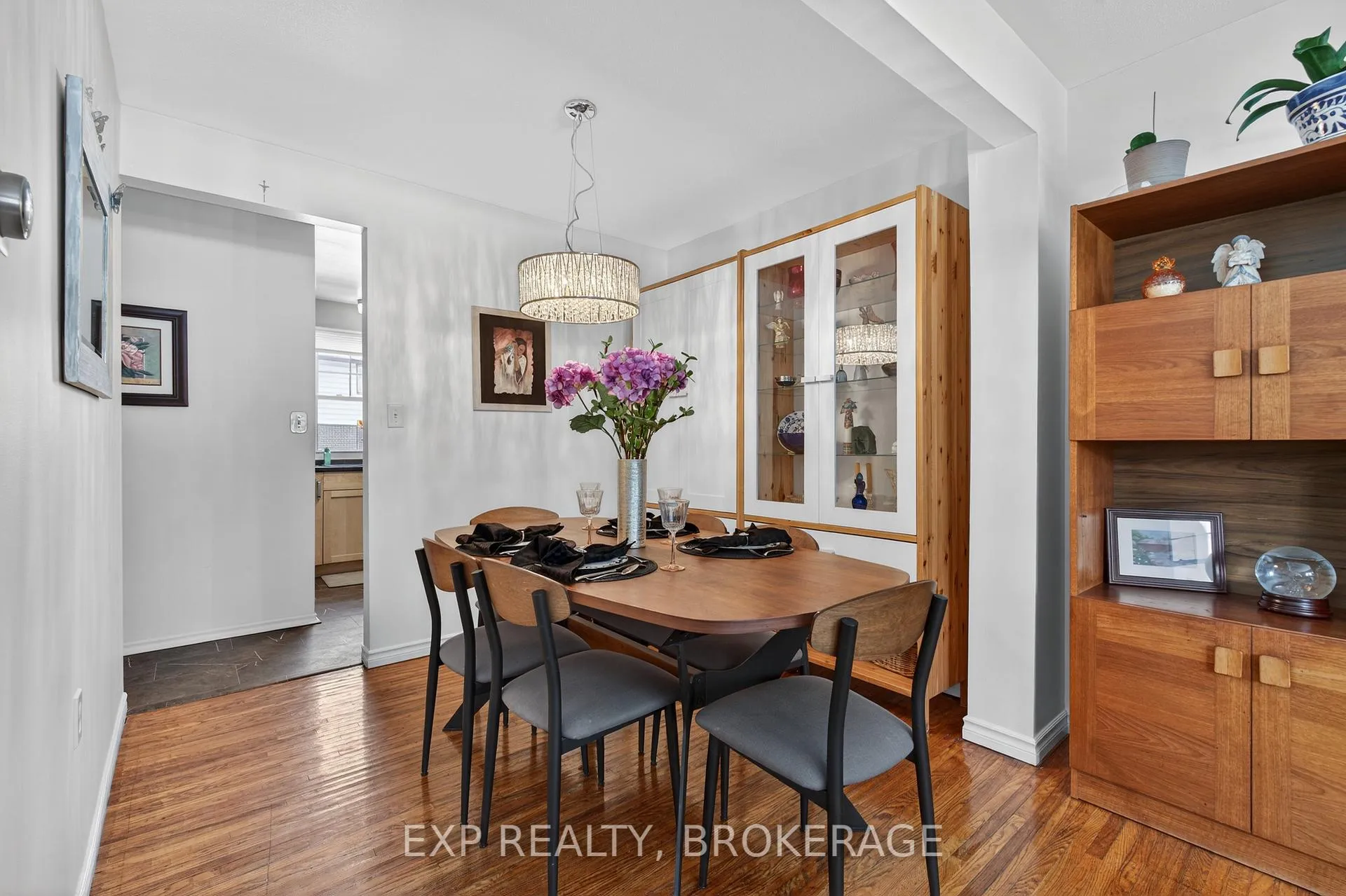 Photo 8 of Unit 3, 126 Notch Hill Road, Kingston, Central City West — HOMEH