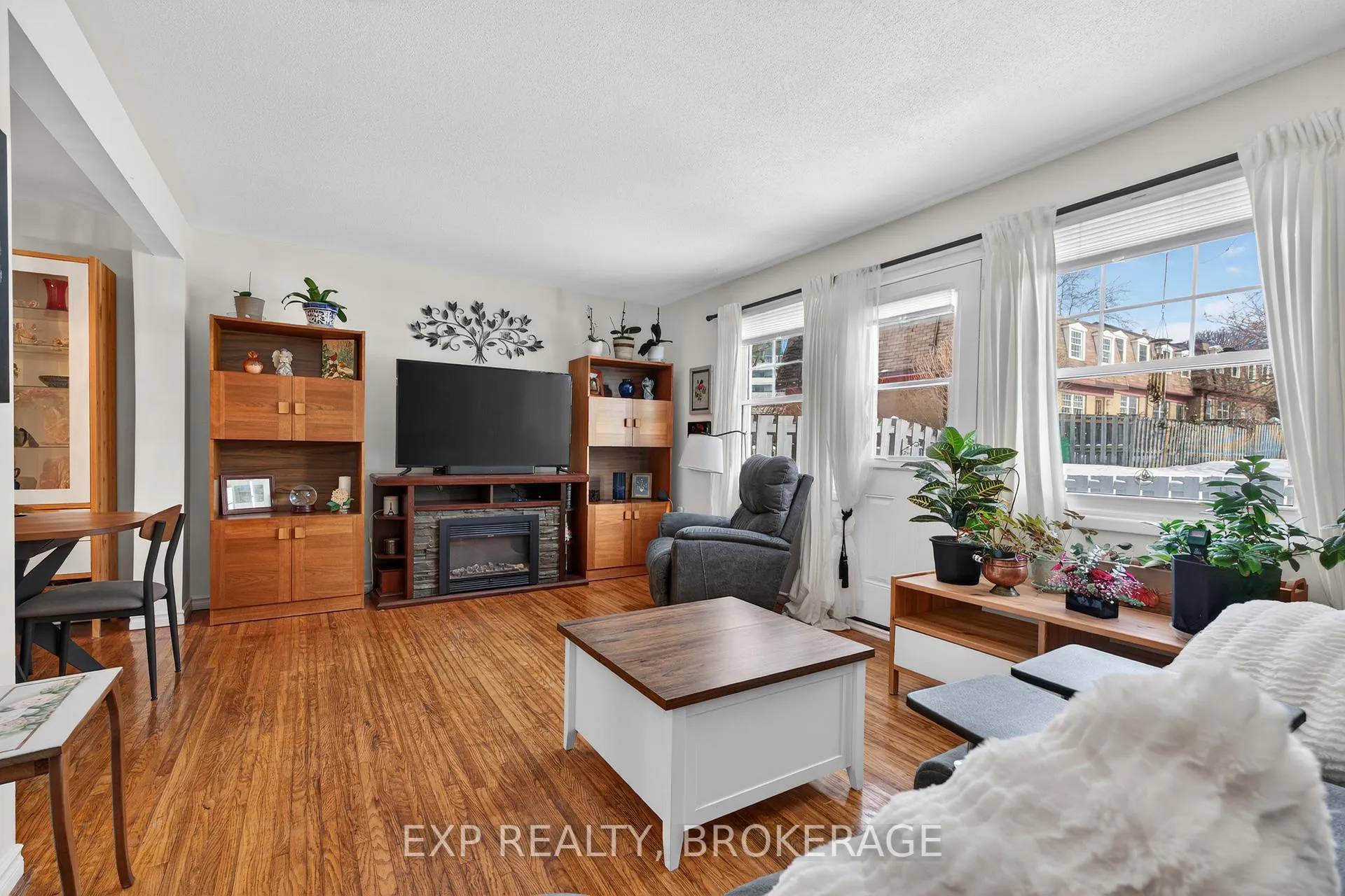 Photo 11 of Unit 3, 126 Notch Hill Road, Kingston, Central City West — HOMEH