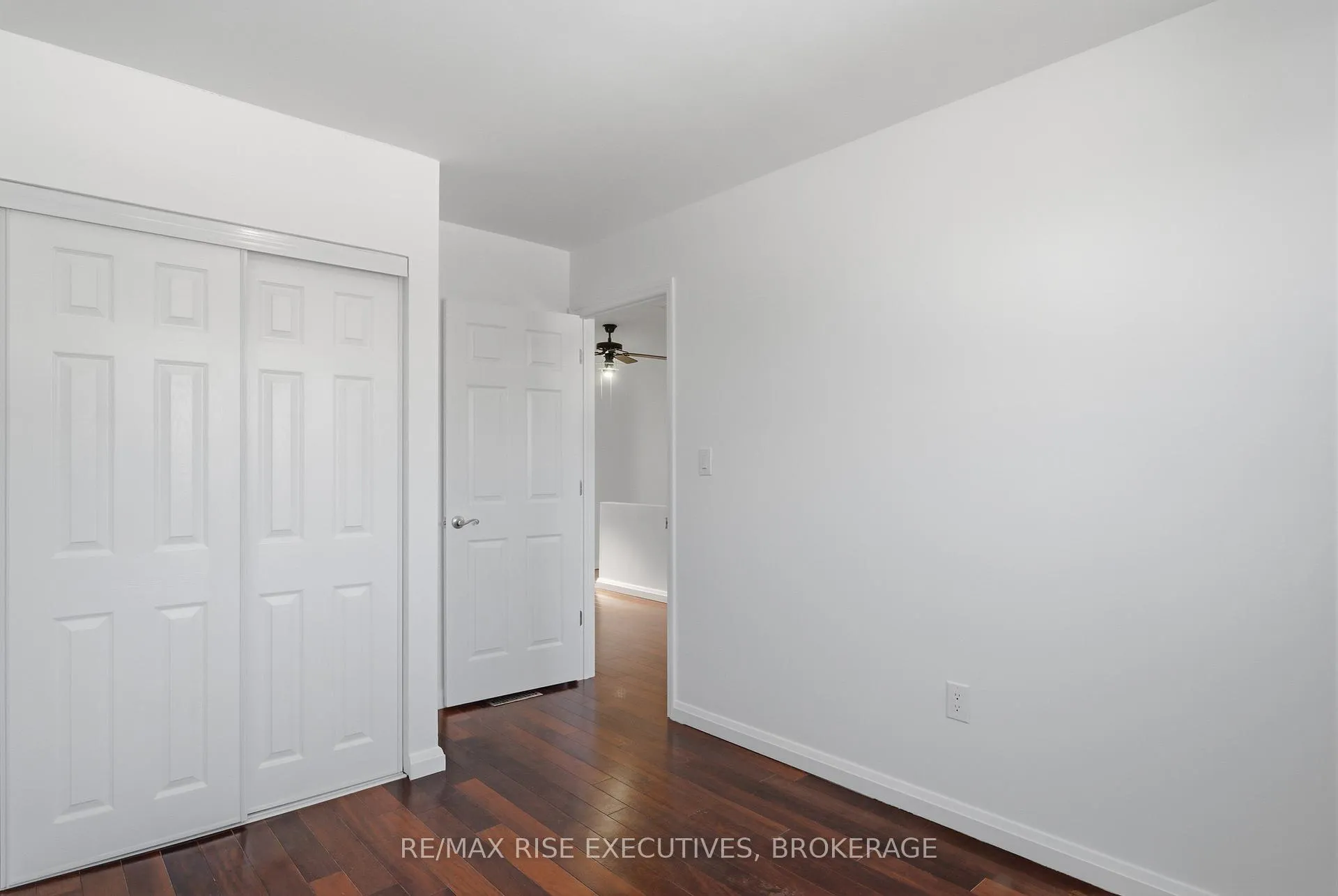 Photo 22 of 926 Amberdale Crescent, Kingston, South of Taylor-Kidd Blvd — HOMEH