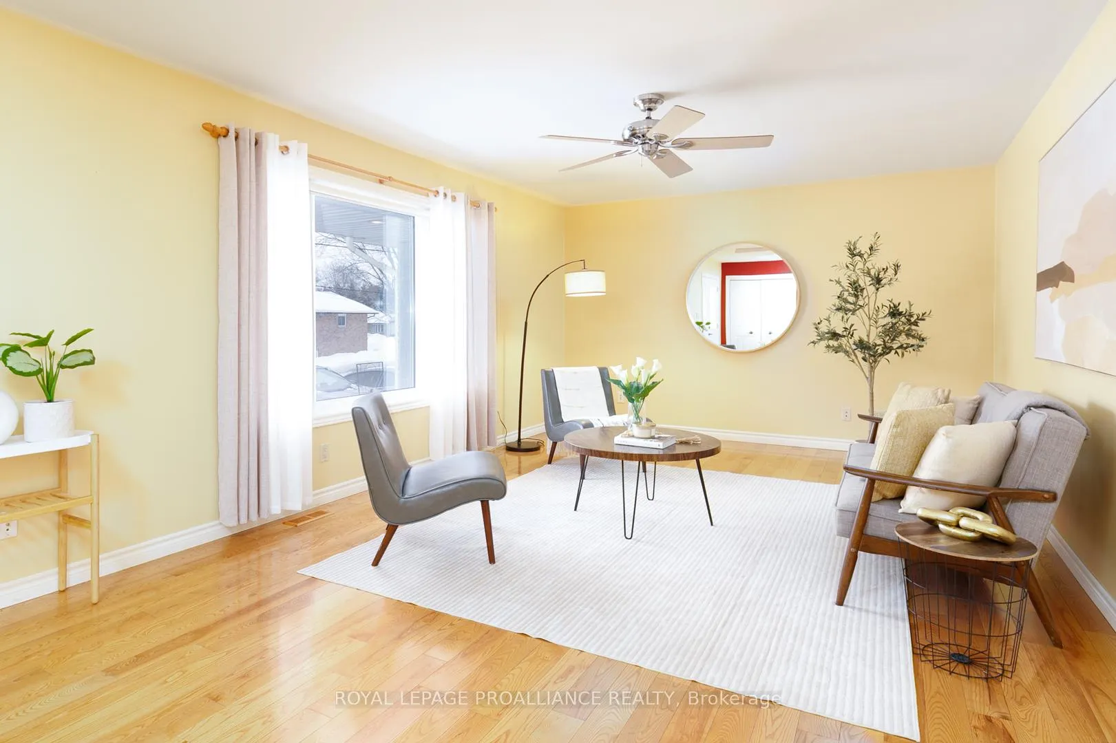 Photo 5 of 12 Butler Street E, Brighton — HOMEH