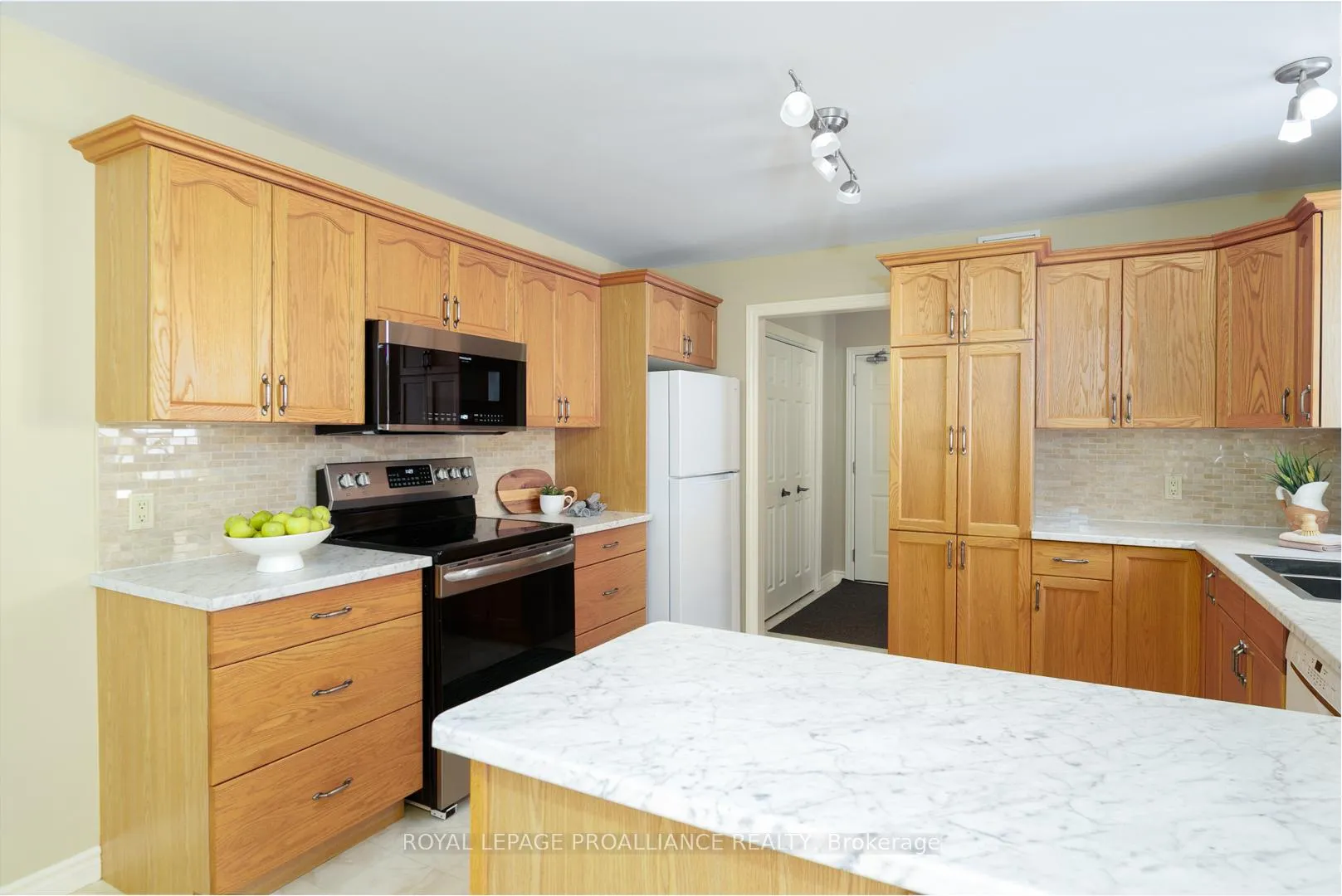 Photo 8 of 12 Butler Street E, Brighton — HOMEH