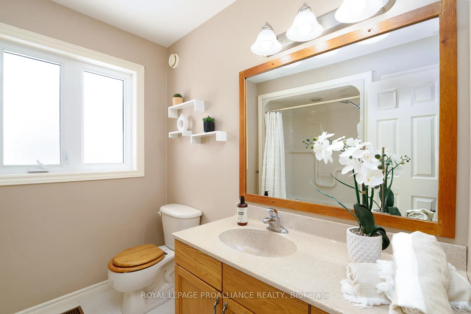 Photo 15 of 12 Butler Street E, Brighton — HOMEH