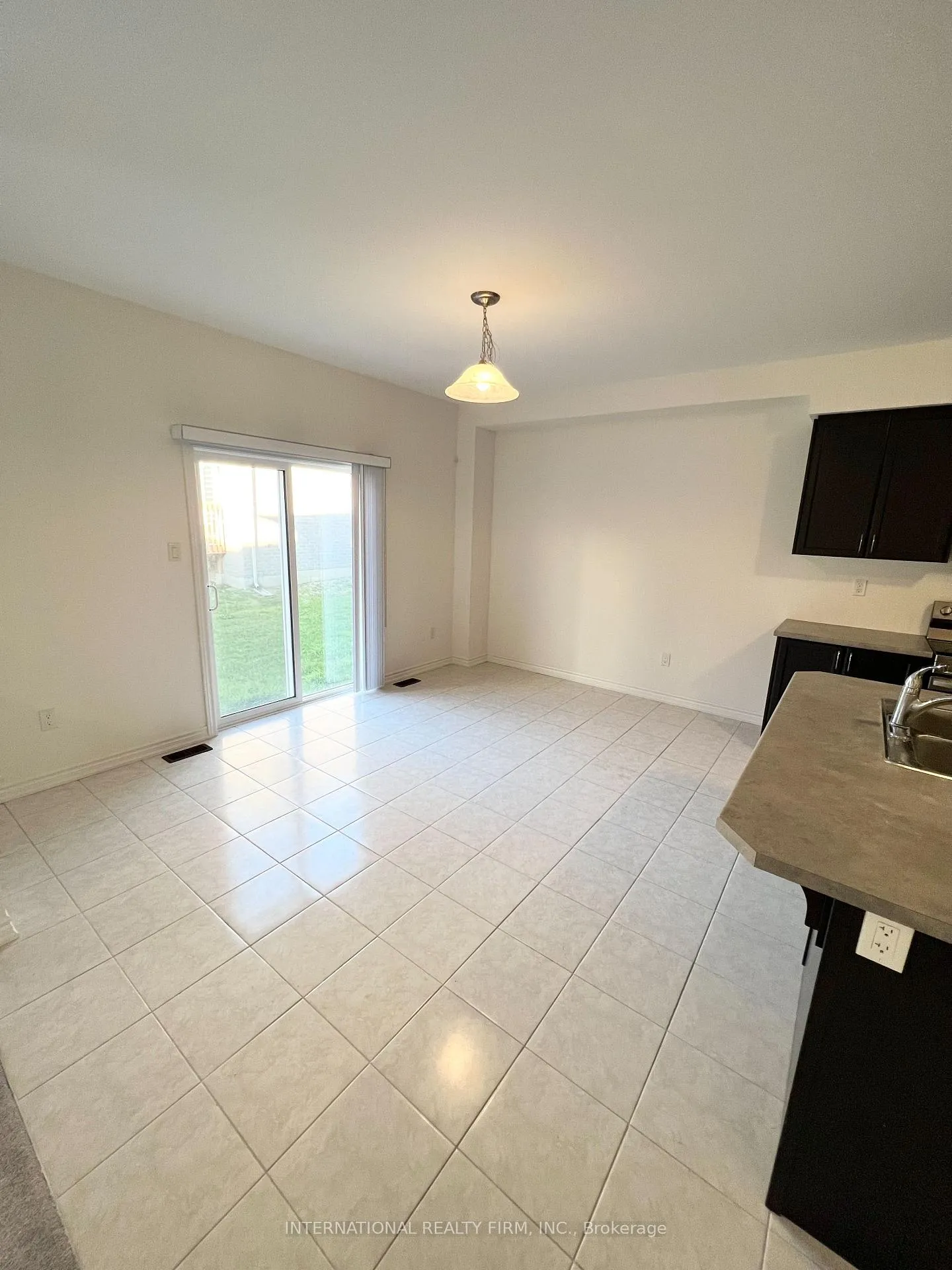 Photo 8 of 23 Sleeth Street, Brantford, Echo Place — HOMEH