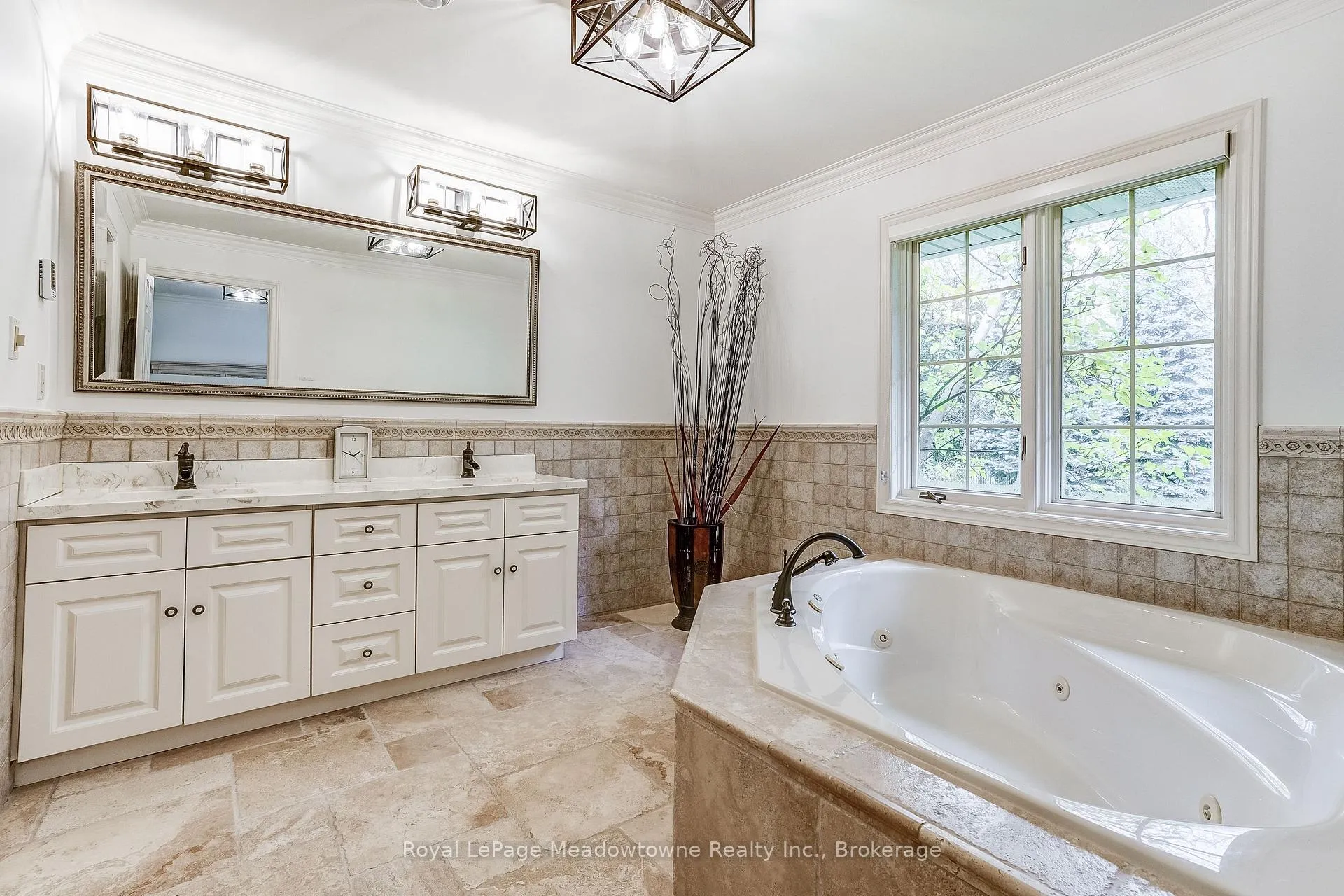 Photo 27 of 18 Parkshore Place, Hamilton, Carlisle — HOMEH
