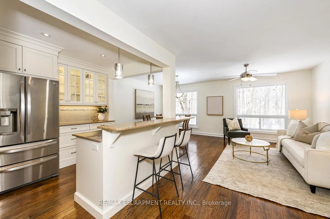Photo 3 of Unit 42, 2301 Cavendish Drive, Burlington, Brant Hills — HOMEH