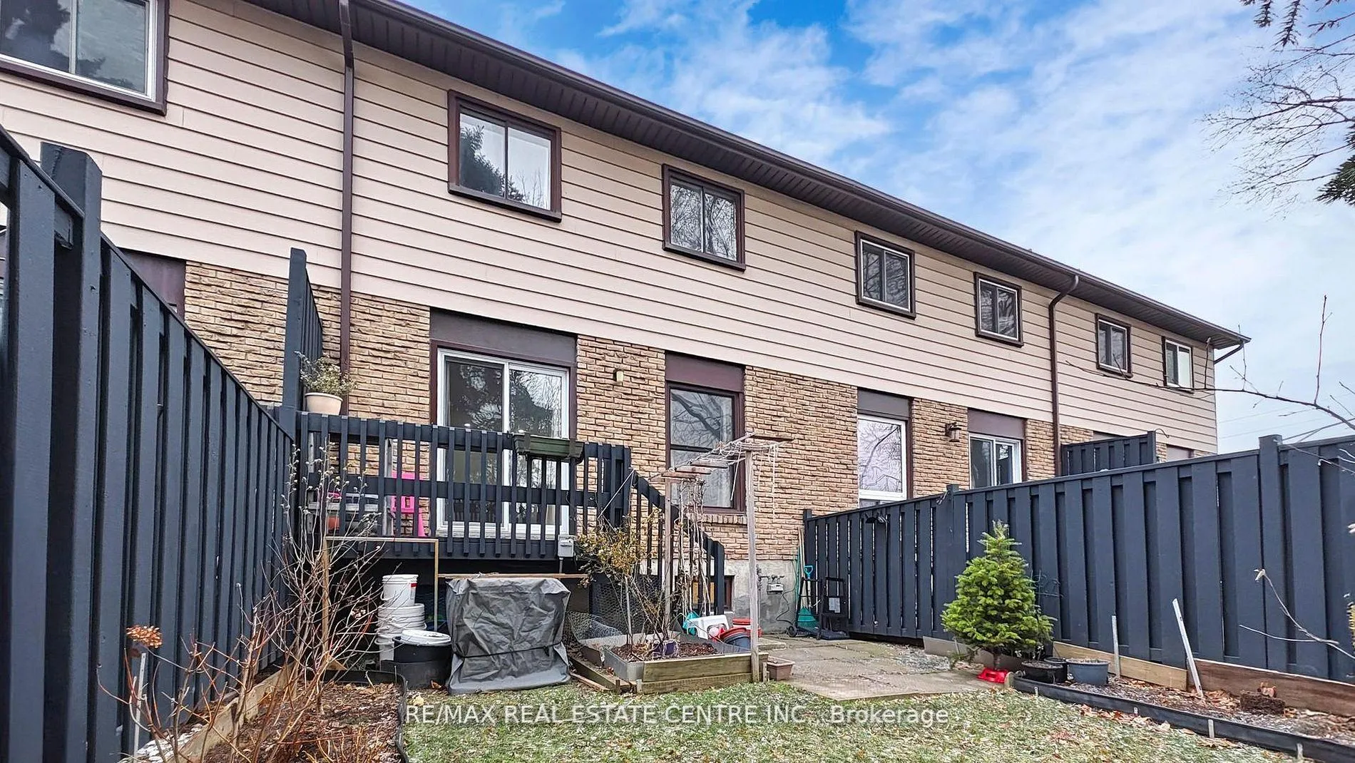 Photo 37 of 355 Ontario Street N, Milton, Dorset Park — HOMEH