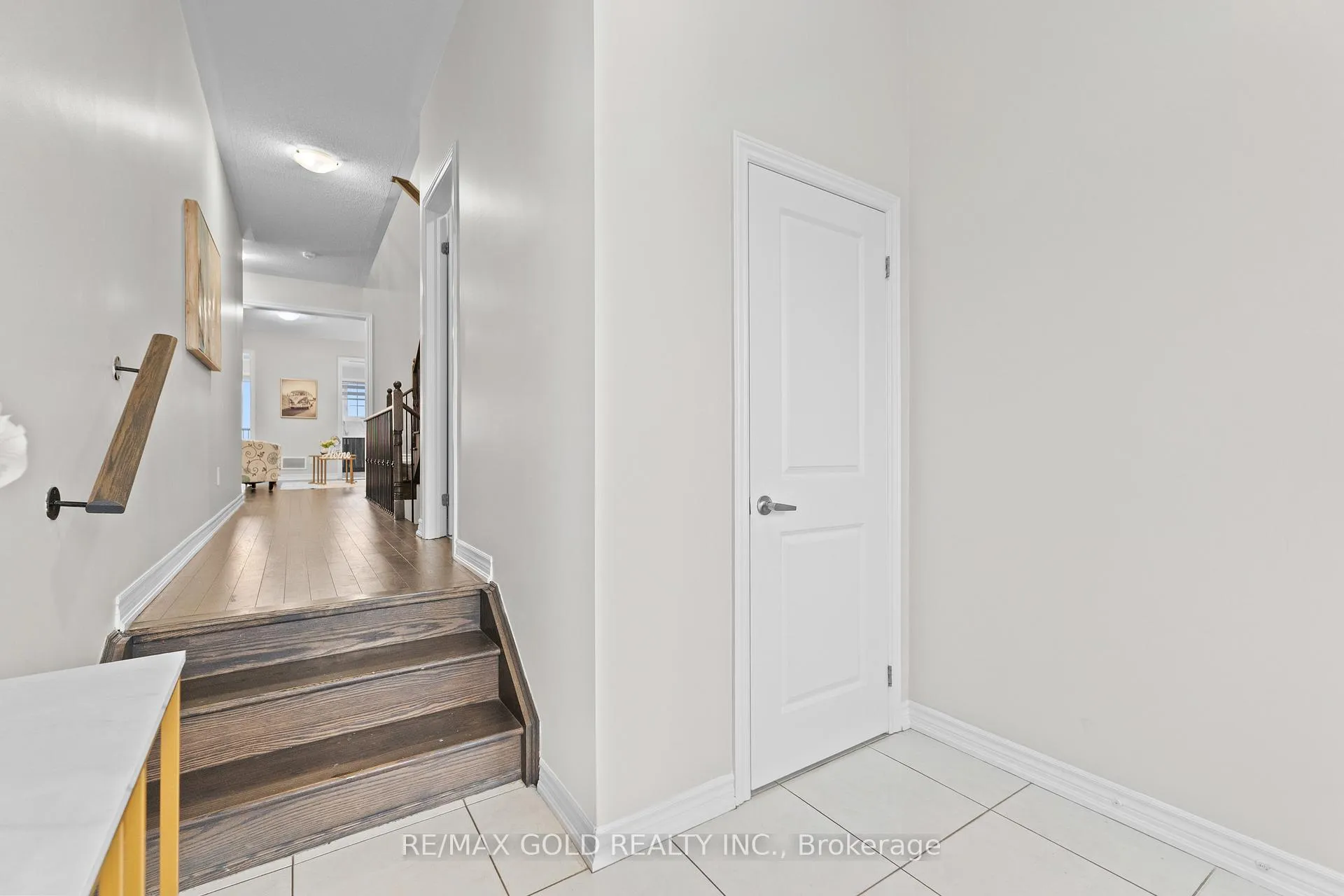 Photo 3 of 41 Rainbrook Close, Brampton, Sandringham-Wellington — HOMEH