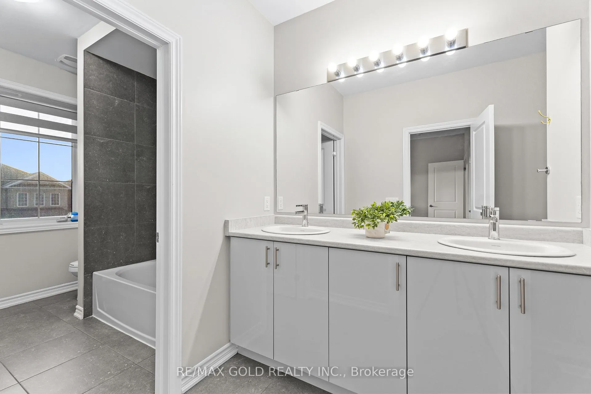 Photo 18 of 41 Rainbrook Close, Brampton, Sandringham-Wellington — HOMEH