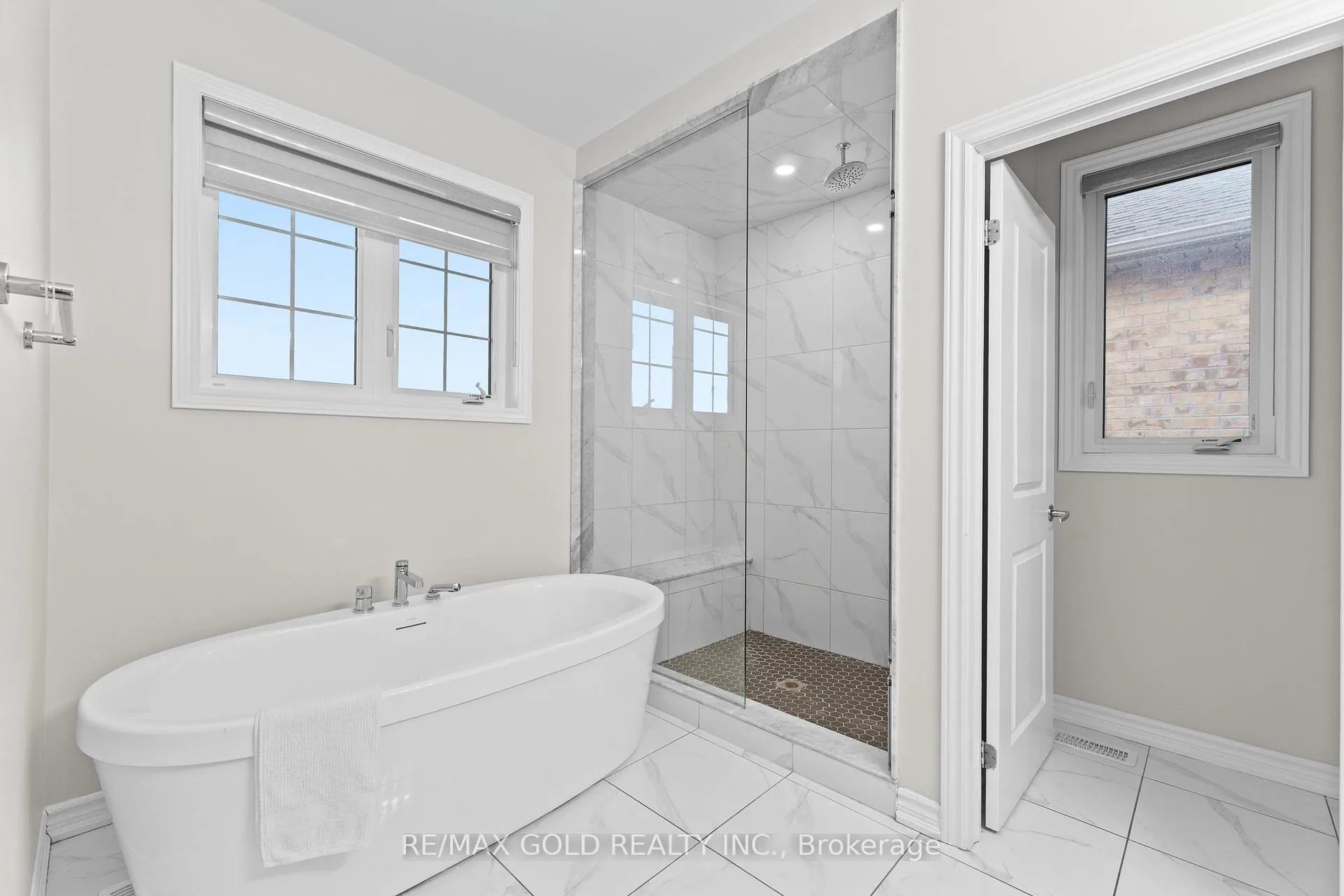 Photo 20 of 41 Rainbrook Close, Brampton, Sandringham-Wellington — HOMEH