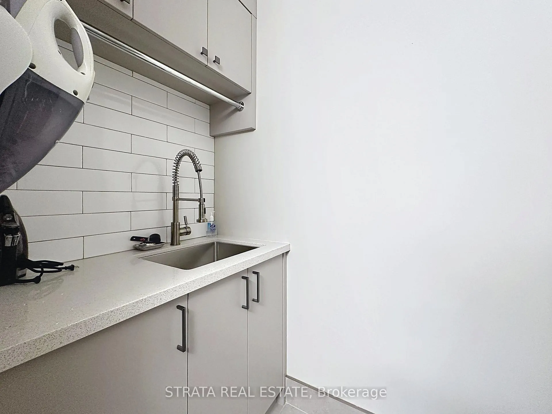 Photo 34 of 40 Rosehill Avenue, Toronto, Rosedale-Moore Park — HOMEH