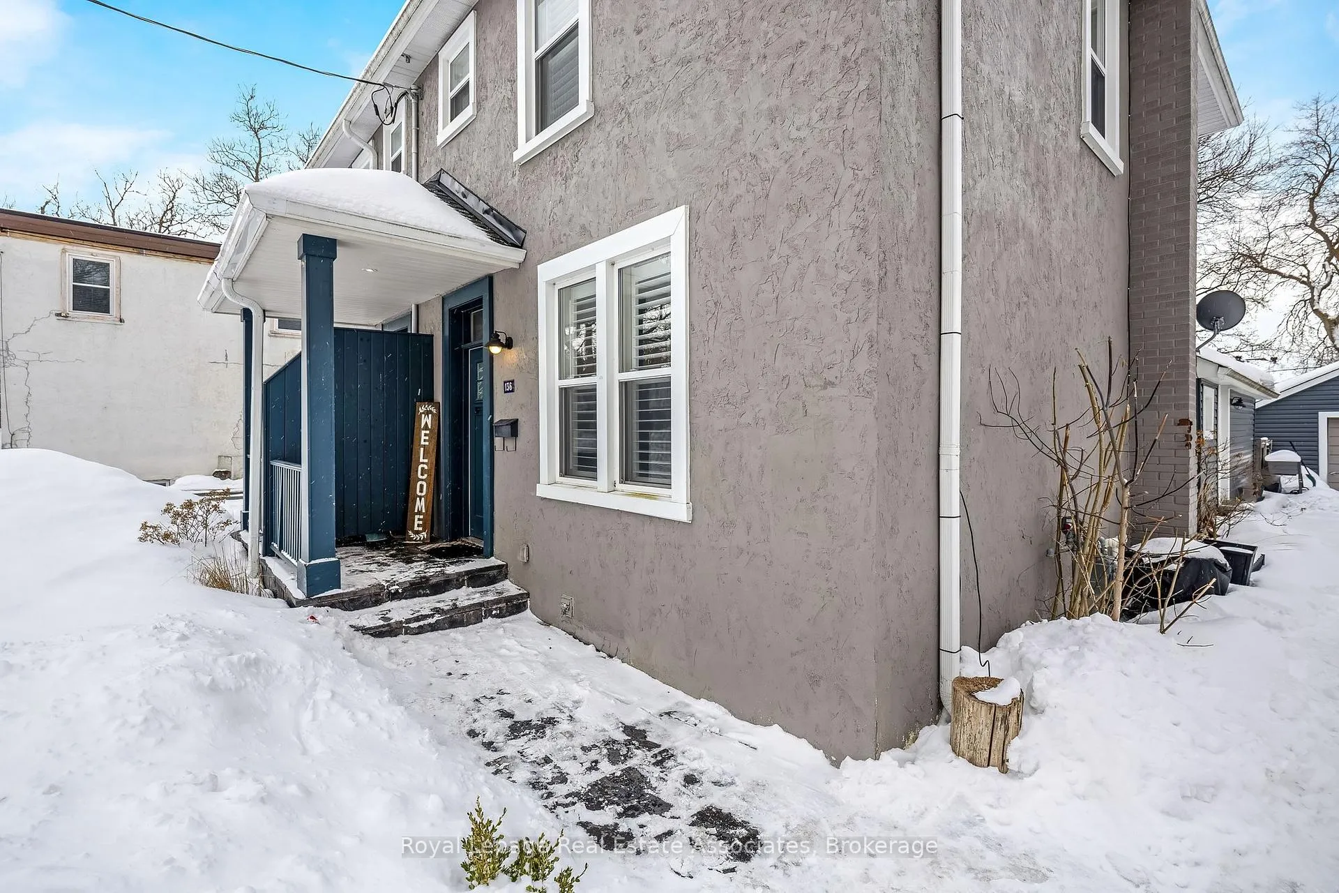 Photo 2 of 136 Poplar Avenue, Halton Hills, Acton — HOMEH