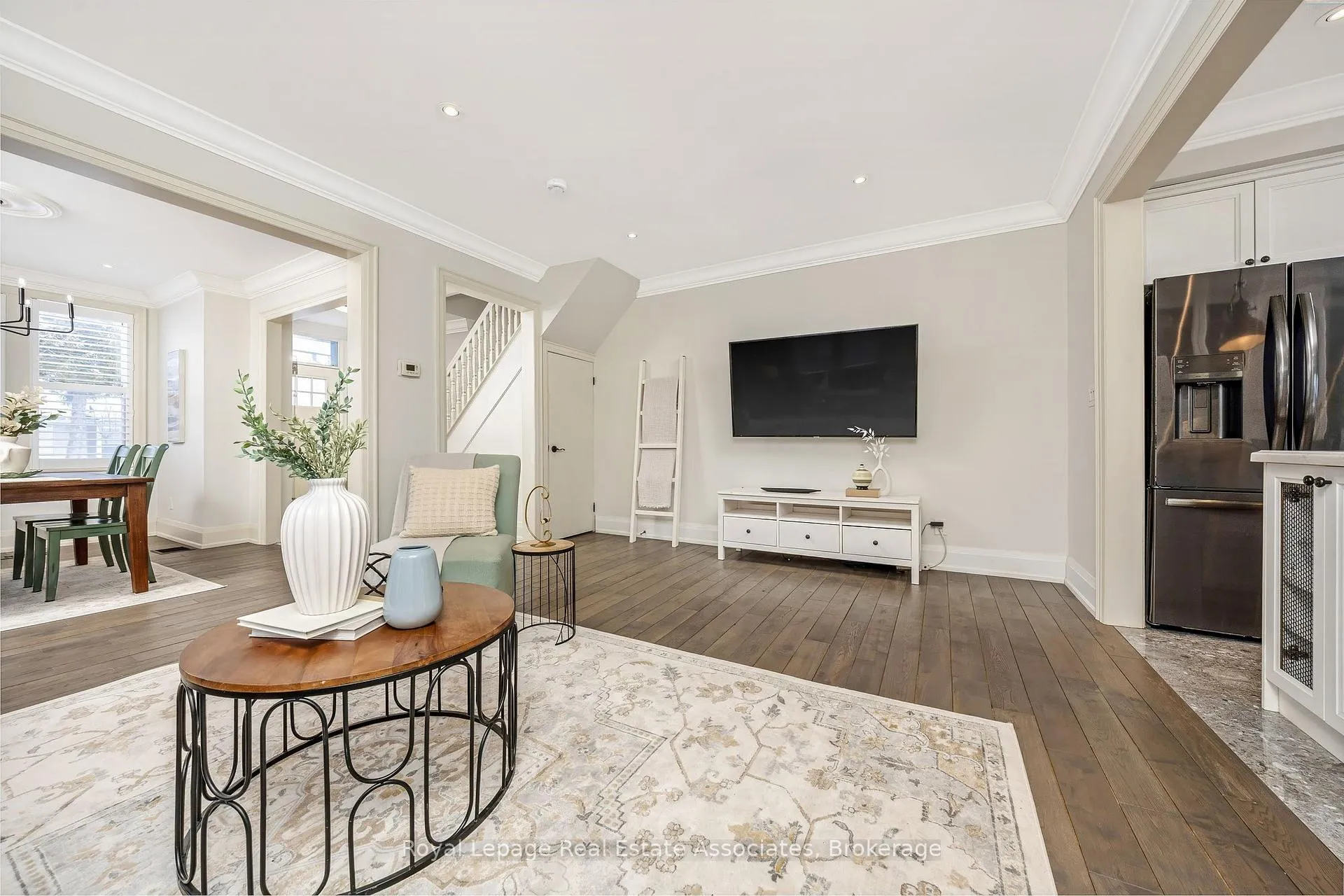 Photo 7 of 136 Poplar Avenue, Halton Hills, Acton — HOMEH
