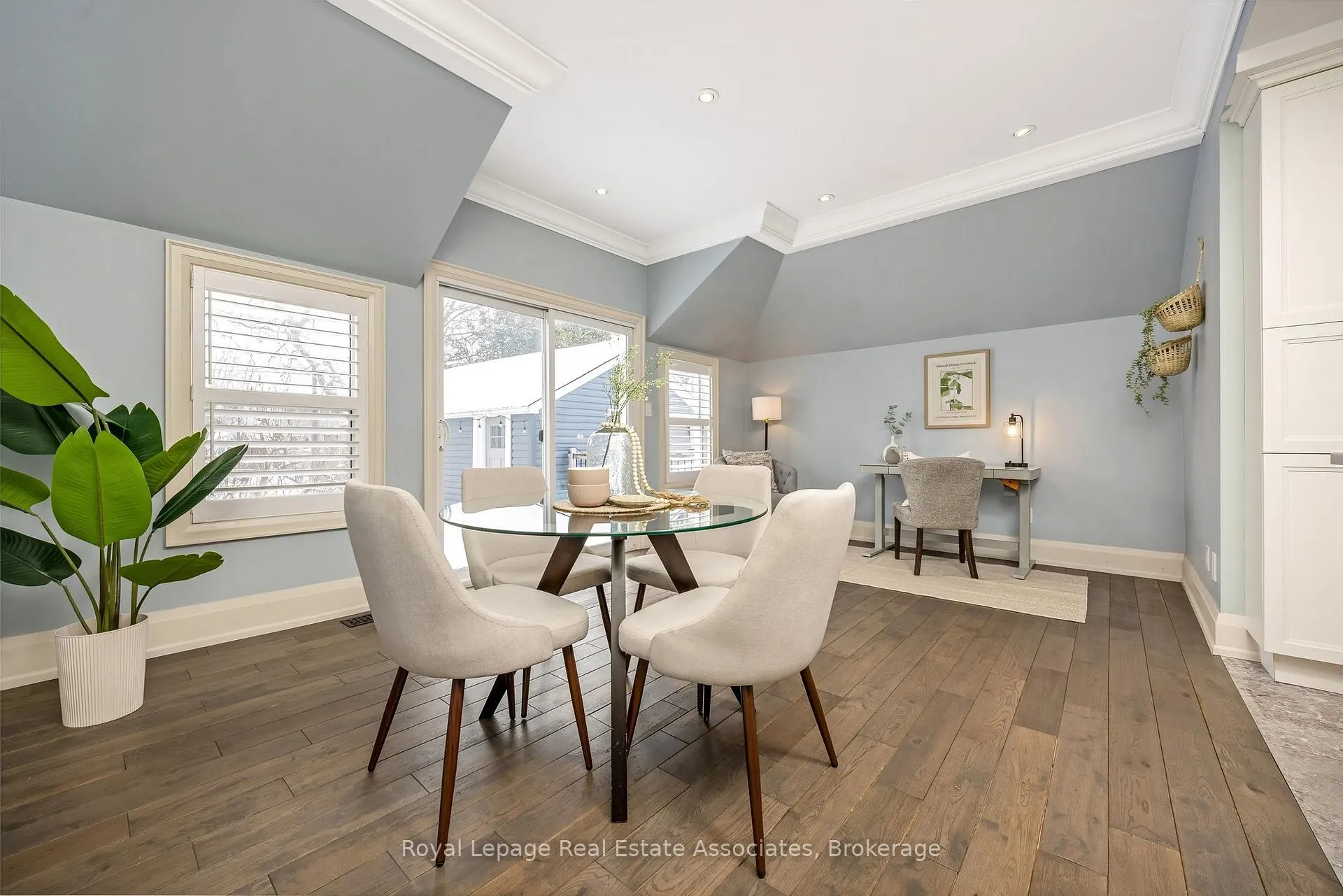 Photo 14 of 136 Poplar Avenue, Halton Hills, Acton — HOMEH