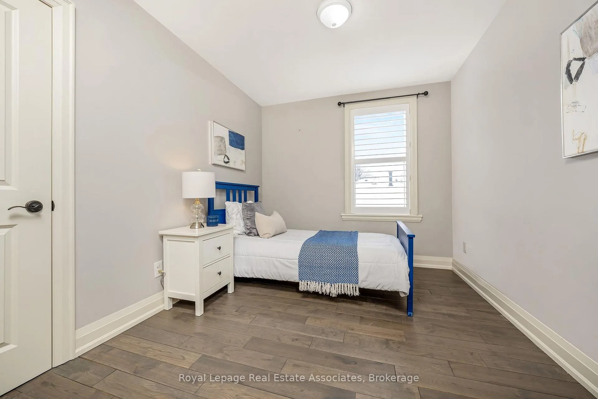Photo 24 of 136 Poplar Avenue, Halton Hills, Acton — HOMEH