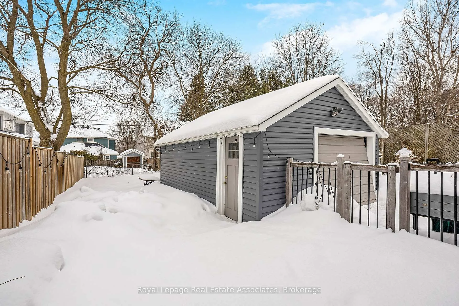 Photo 26 of 136 Poplar Avenue, Halton Hills, Acton — HOMEH