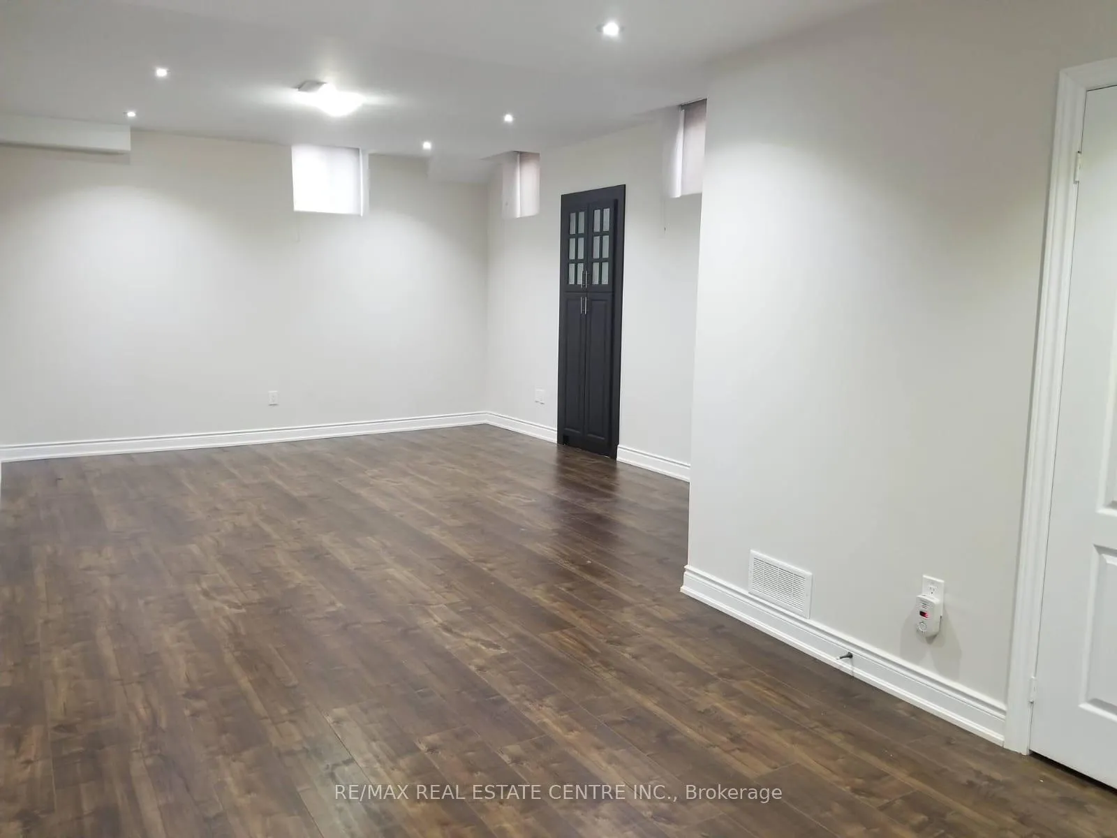 Photo 2 of Unit Bsmnt, 54 Mountain Ridge Road, Brampton, Bram West — HOMEH