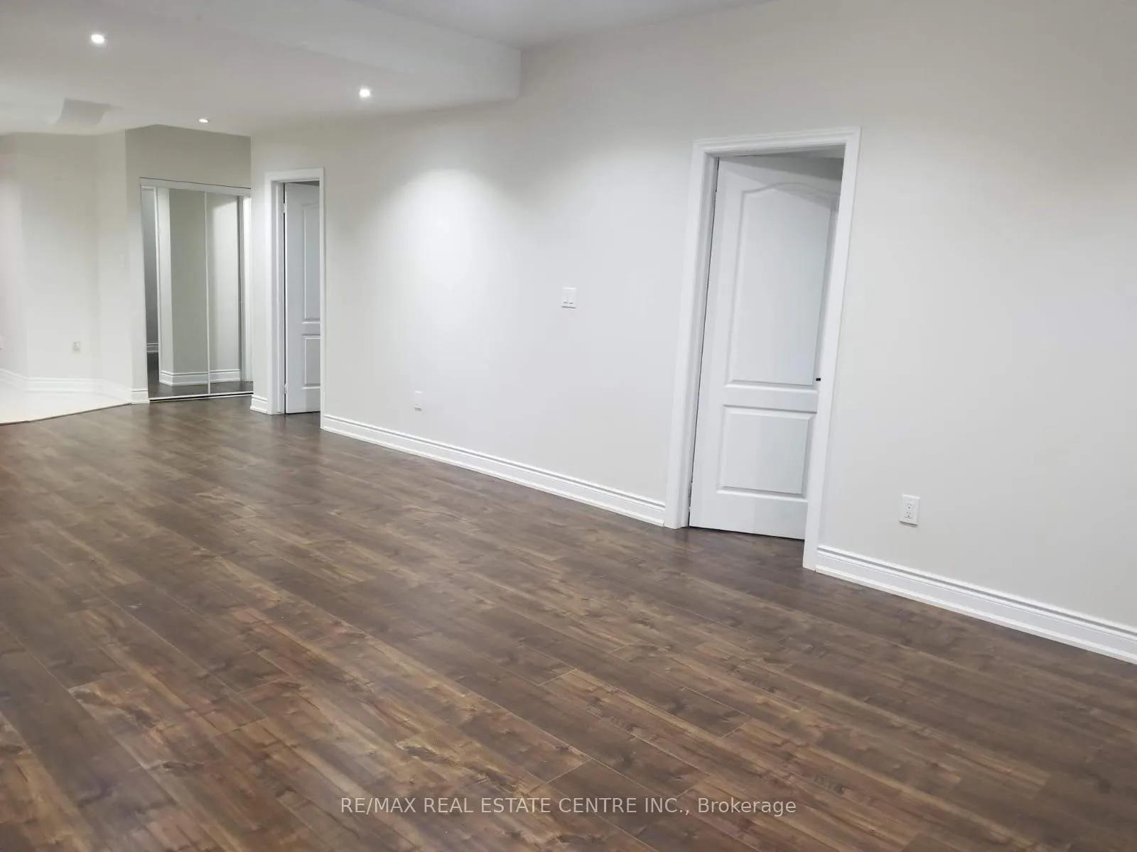 Photo 3 of Unit Bsmnt, 54 Mountain Ridge Road, Brampton, Bram West — HOMEH