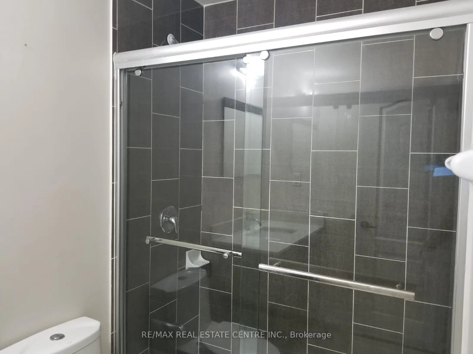 Photo 10 of Unit Bsmnt, 54 Mountain Ridge Road, Brampton, Bram West — HOMEH