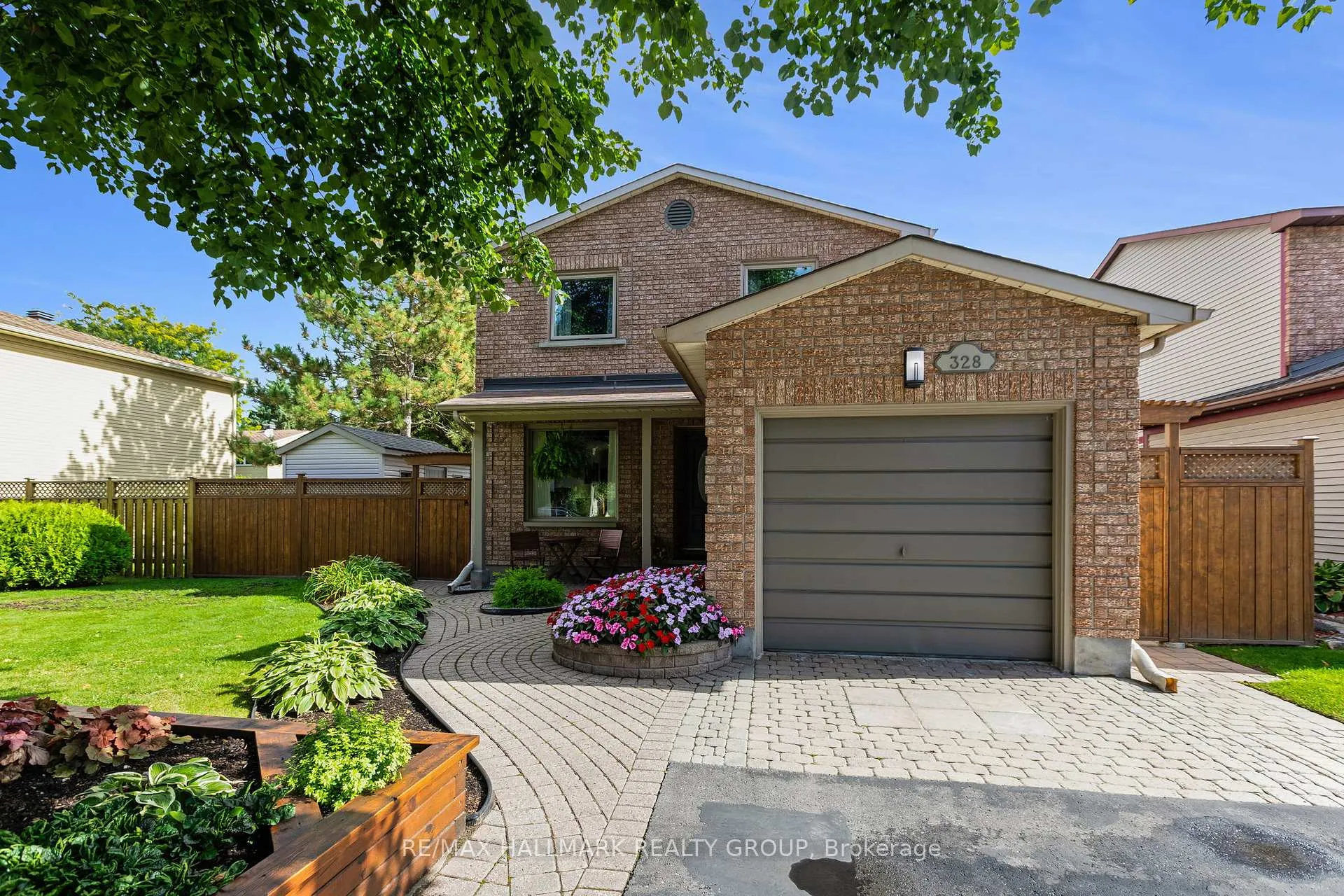 Photo 1 of 328 McEachern Crescent, Ottawa, Bilberry Creek/Queenswood Heights — HOMEH