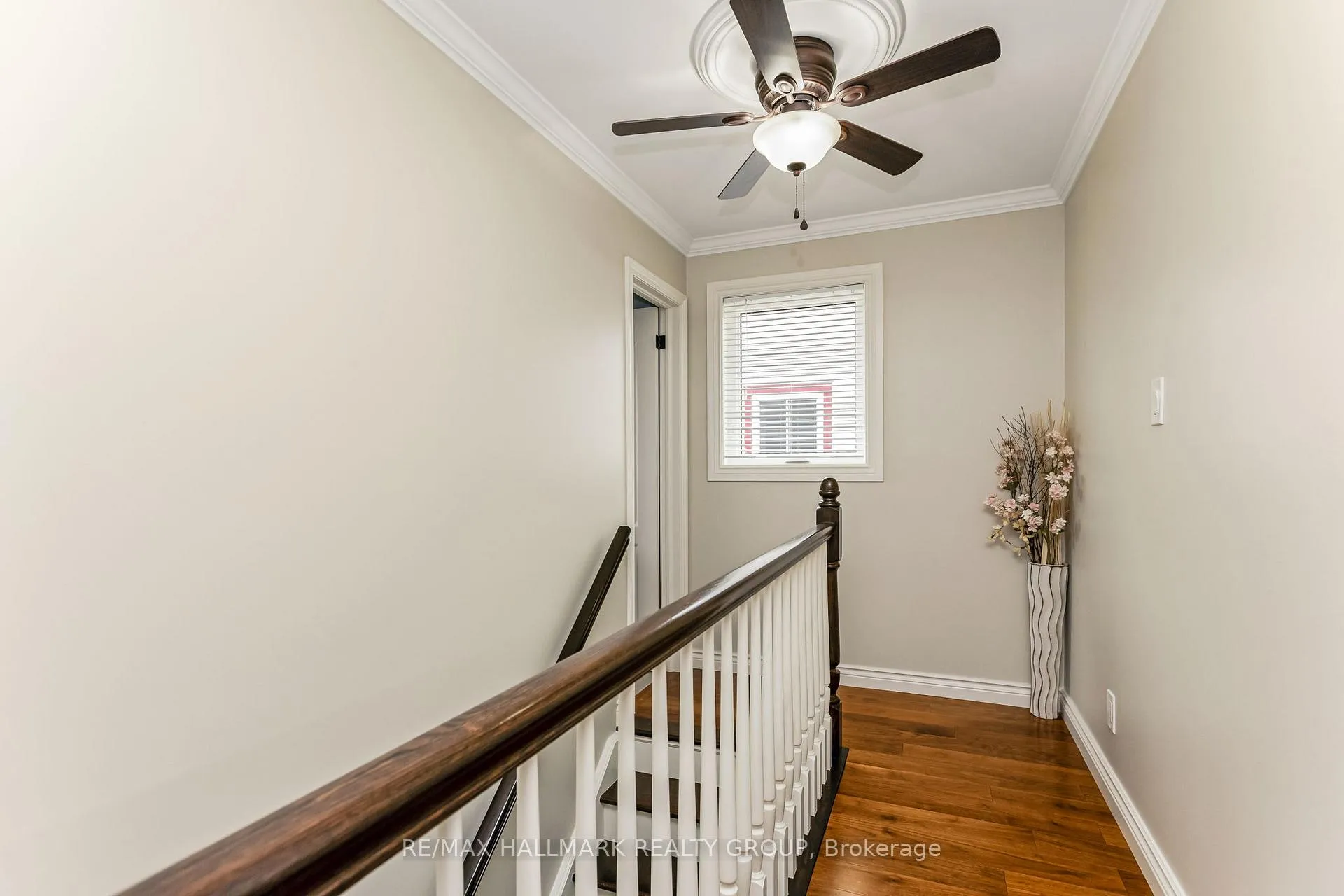 Photo 22 of 328 McEachern Crescent, Ottawa, Bilberry Creek/Queenswood Heights — HOMEH