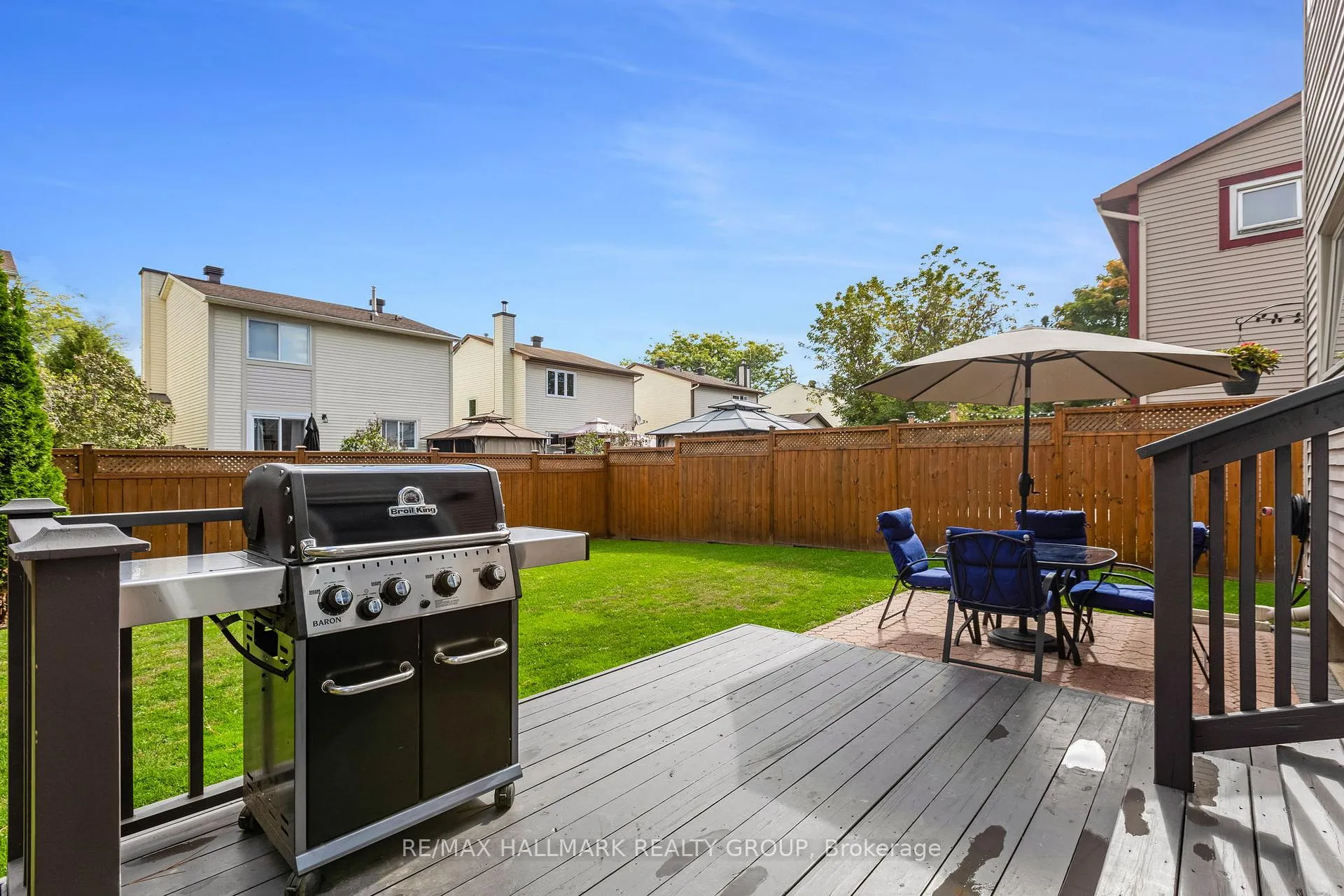 Photo 30 of 328 McEachern Crescent, Ottawa, Bilberry Creek/Queenswood Heights — HOMEH