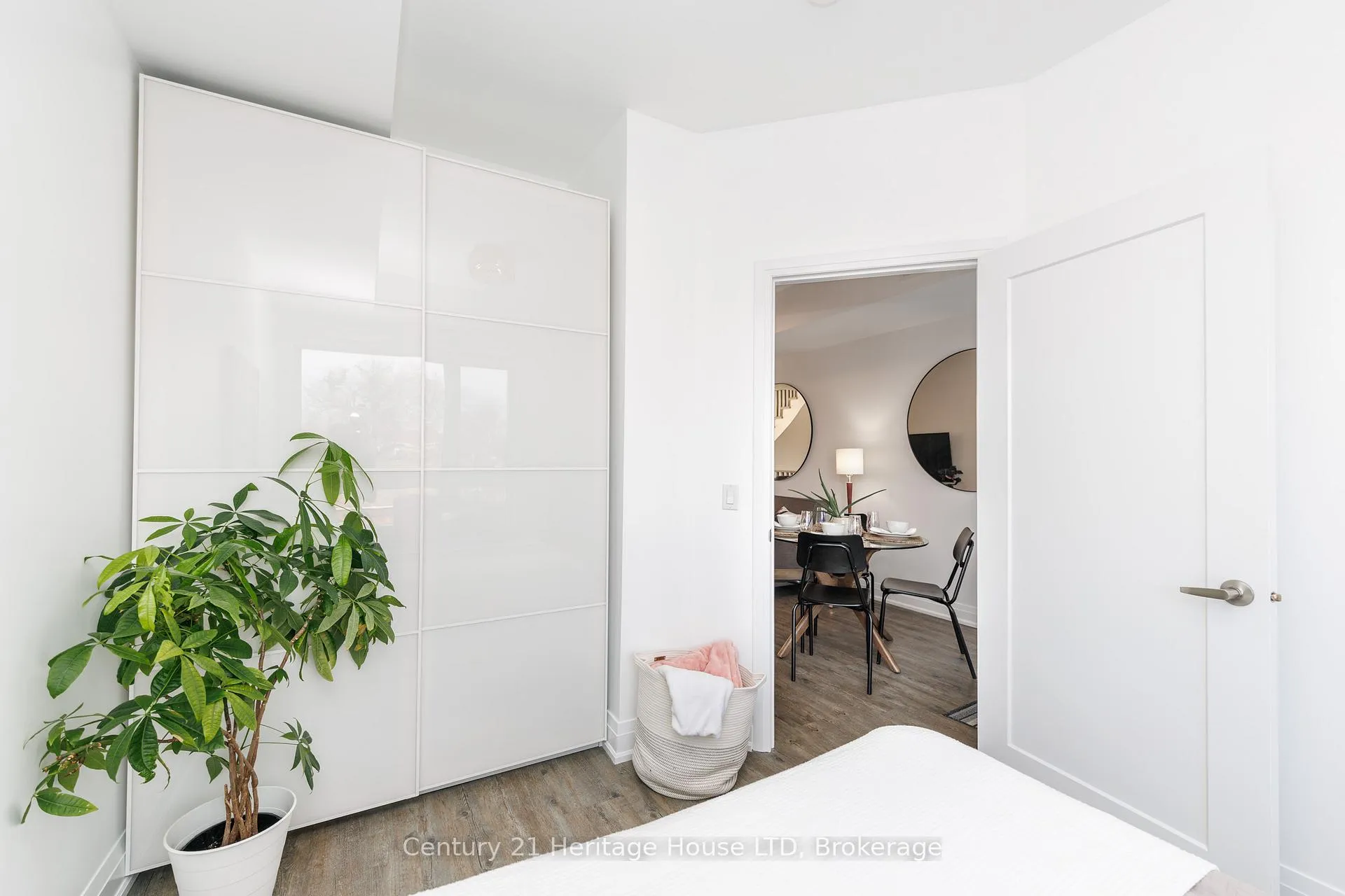 Photo 20 of Unit 8, 39 Robinson Street N, Grimsby, Grimsby East — HOMEH