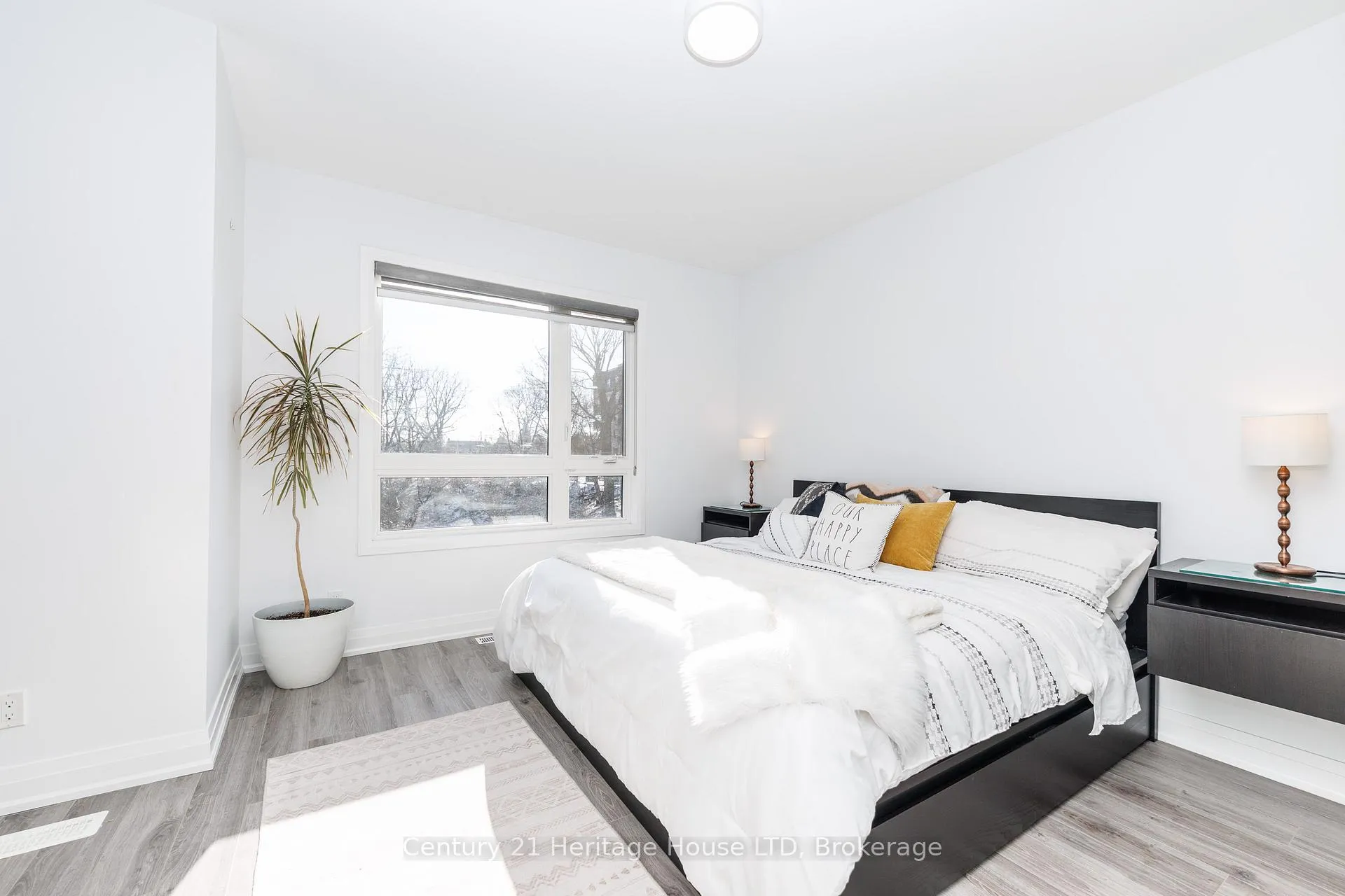 Photo 23 of Unit 8, 39 Robinson Street N, Grimsby, Grimsby East — HOMEH
