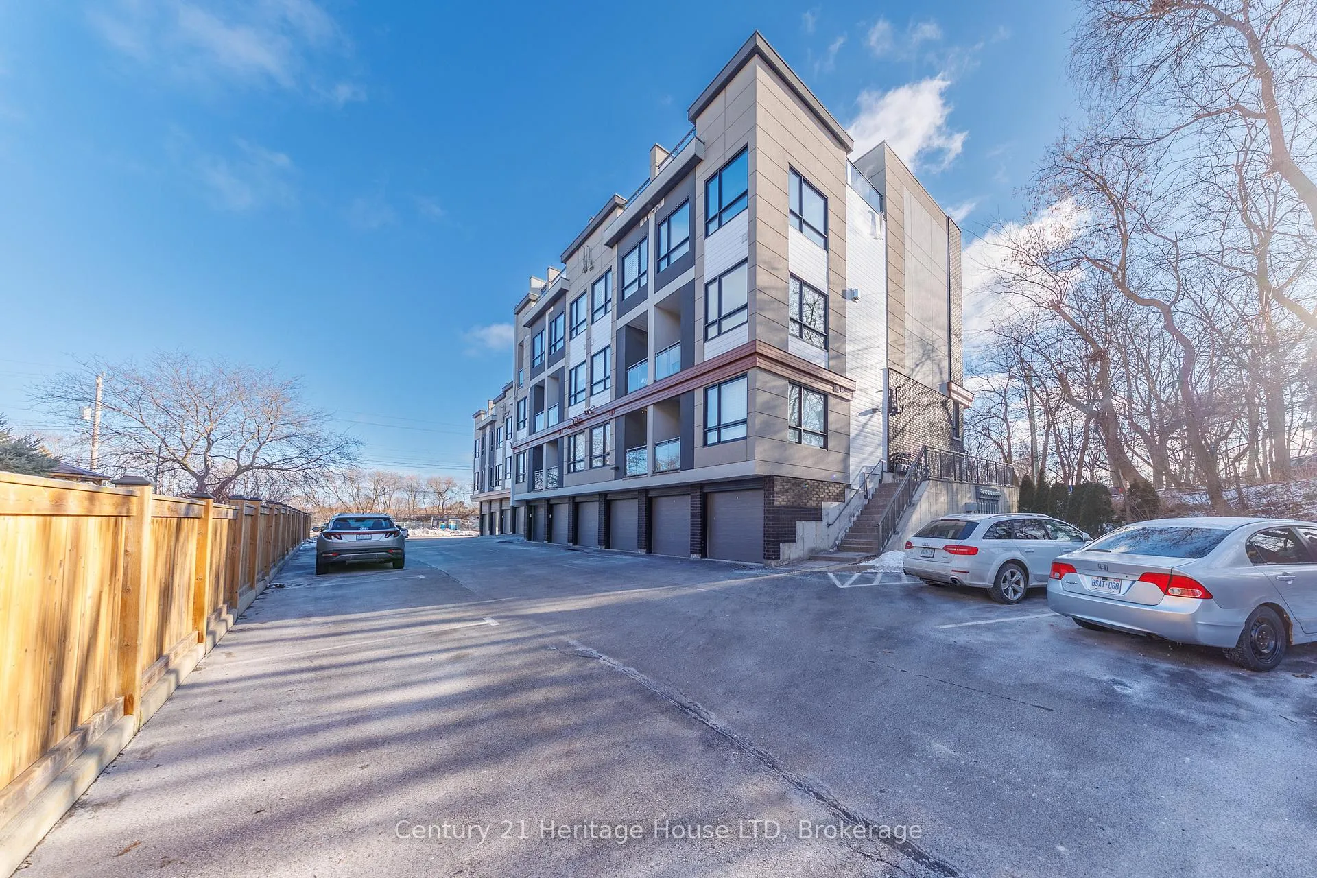 Photo 49 of Unit 8, 39 Robinson Street N, Grimsby, Grimsby East — HOMEH