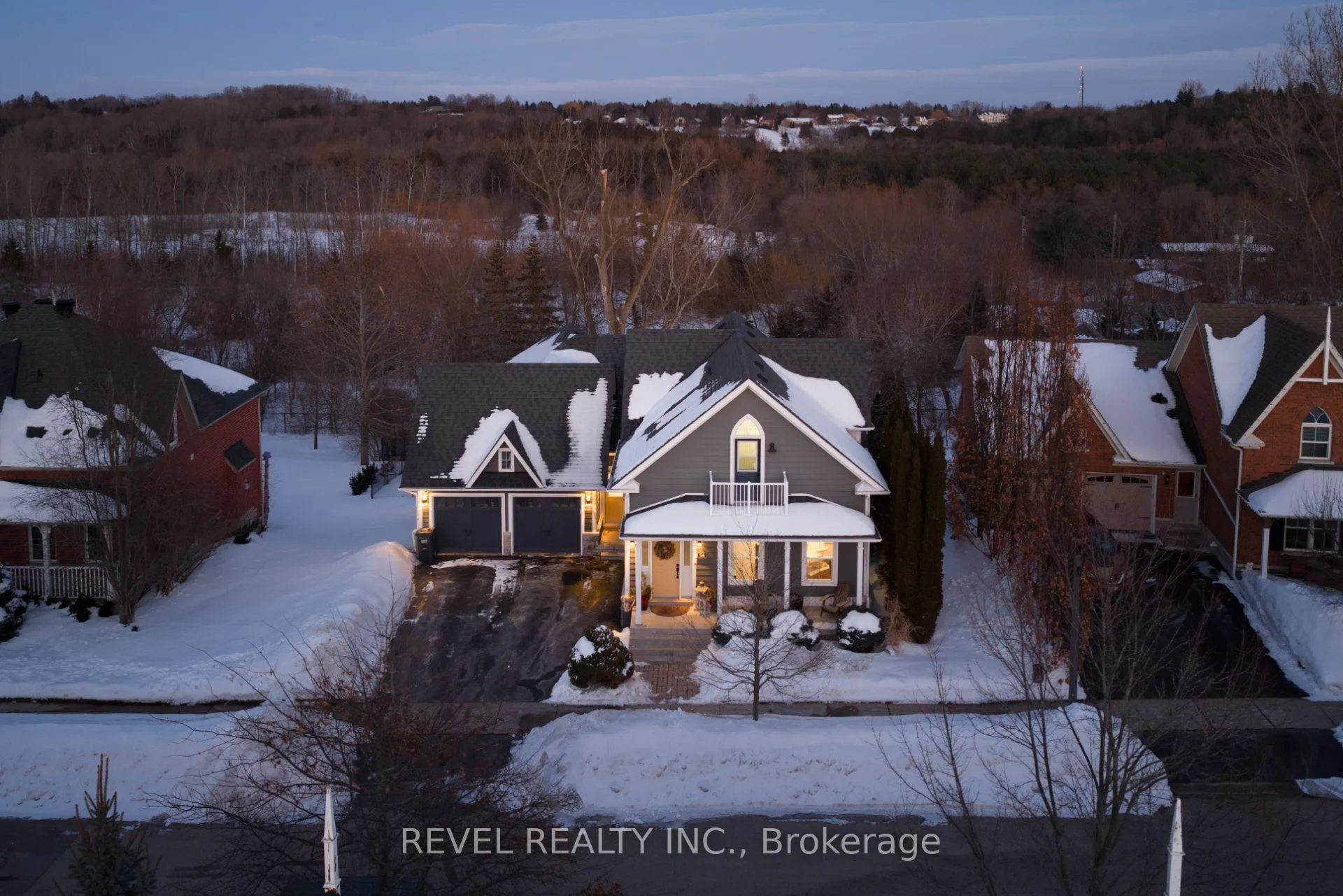 Photo 2 of 54 North Riverdale Drive, Caledon, Inglewood — HOMEH
