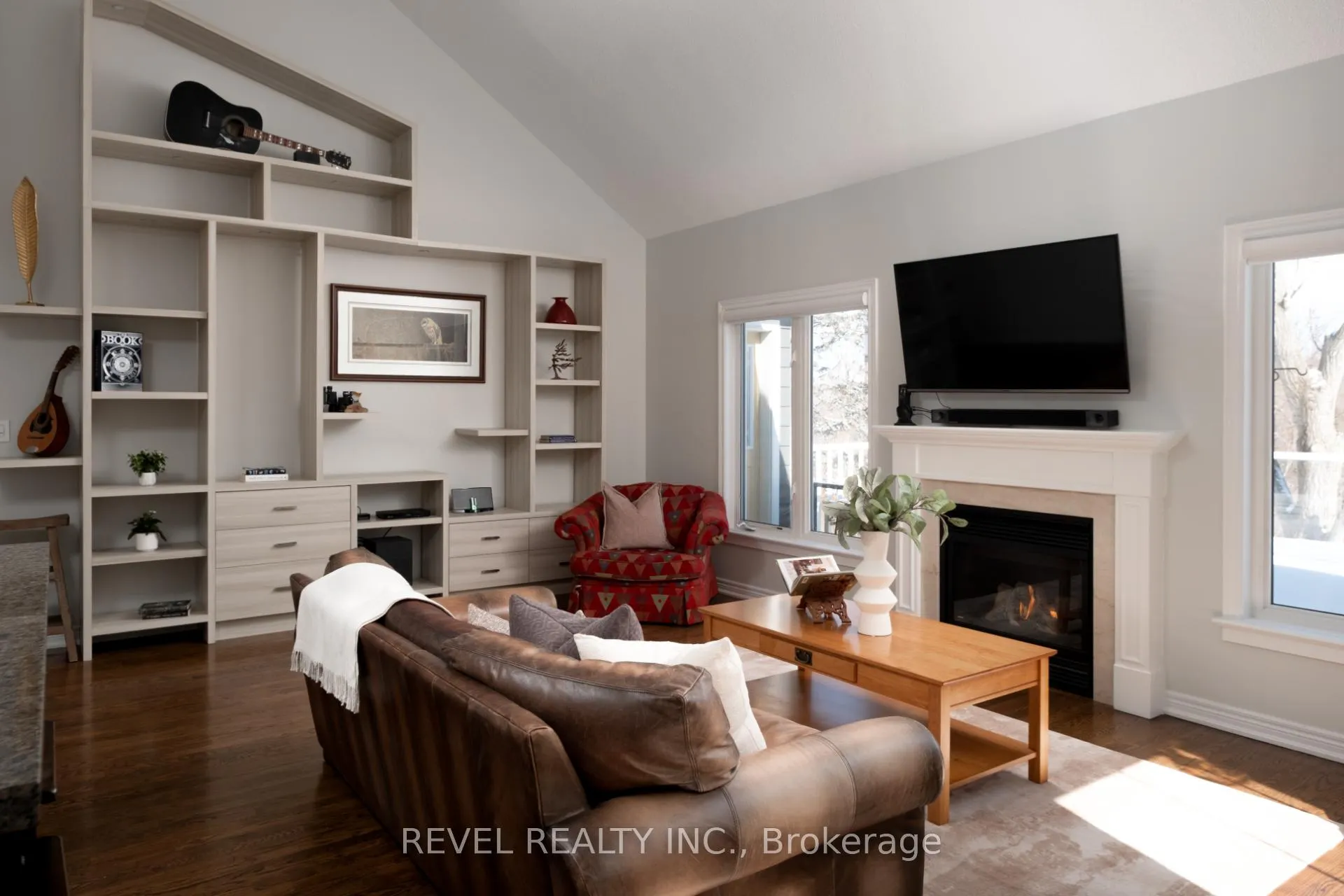 Photo 16 of 54 North Riverdale Drive, Caledon, Inglewood — HOMEH