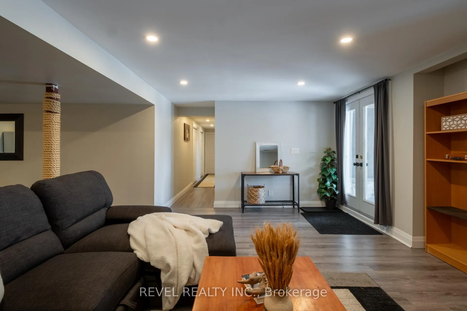Photo 37 of 54 North Riverdale Drive, Caledon, Inglewood — HOMEH
