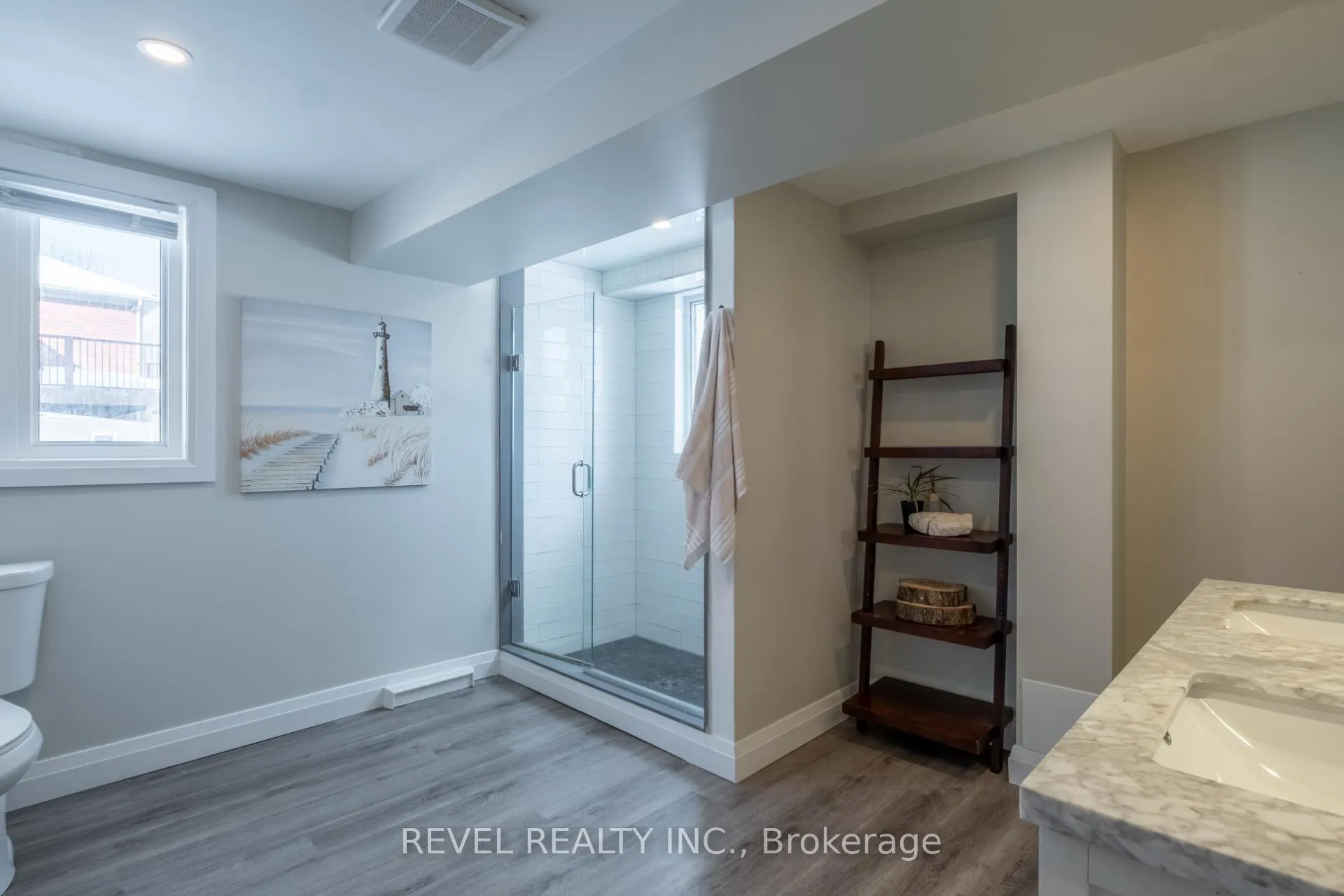 Photo 39 of 54 North Riverdale Drive, Caledon, Inglewood — HOMEH