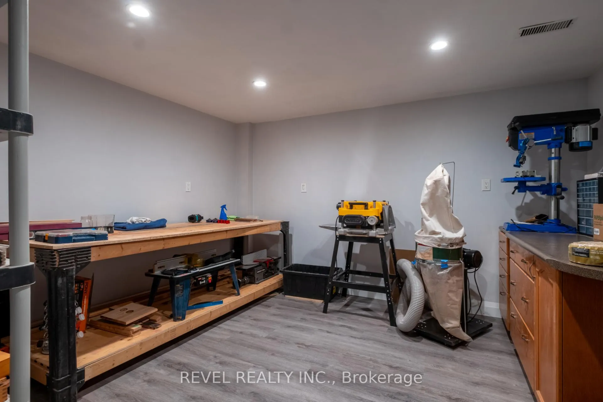 Photo 43 of 54 North Riverdale Drive, Caledon, Inglewood — HOMEH