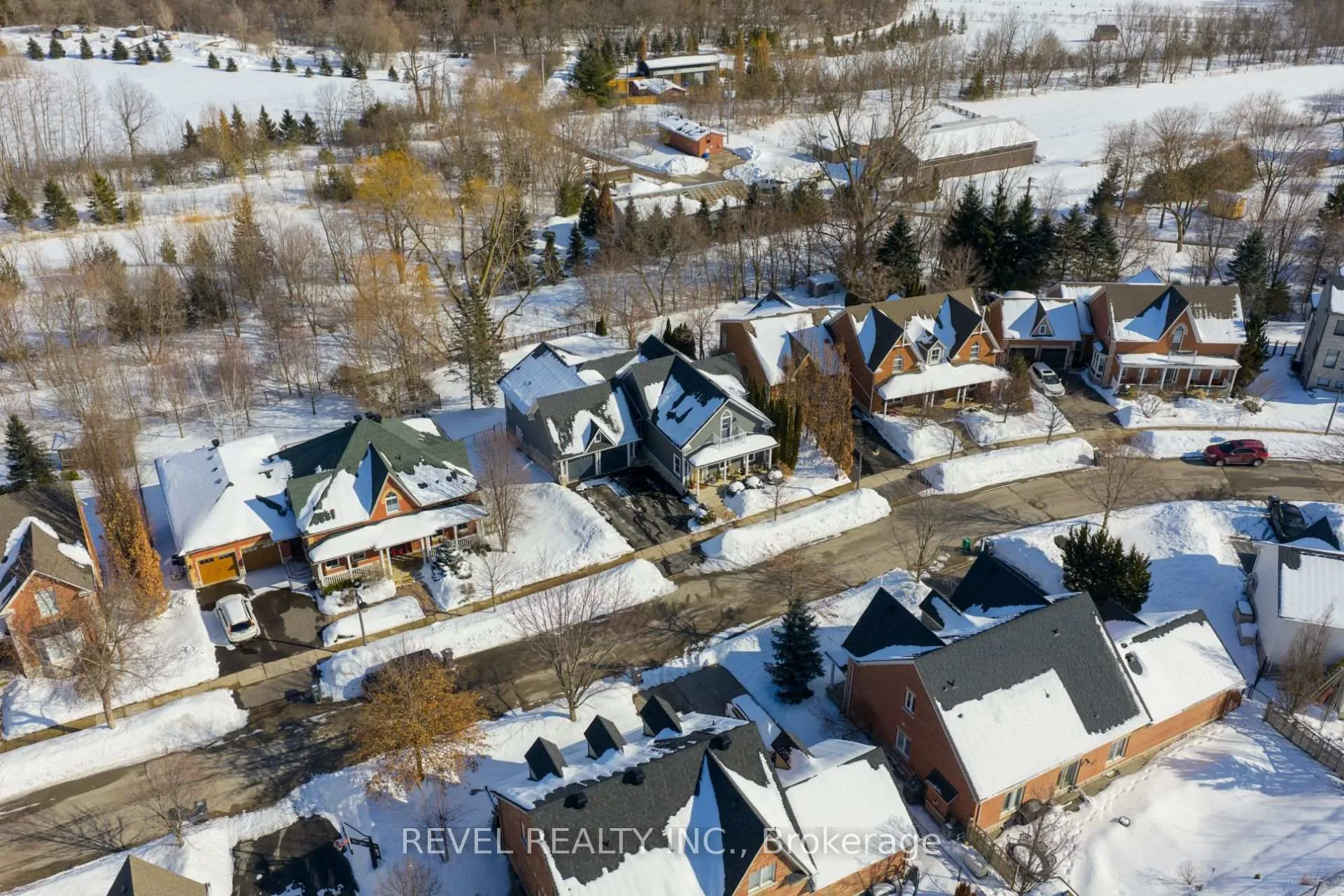 Photo 46 of 54 North Riverdale Drive, Caledon, Inglewood — HOMEH