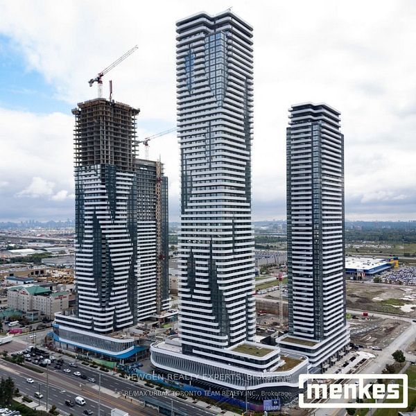 Front of Unit 1001, 195 Commerce Street