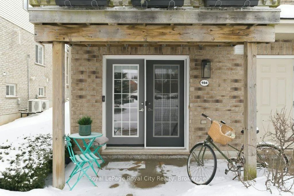 Photo 2 of Unit 104, 35 Mountford Drive, Guelph, Grange Road — HOMEH
