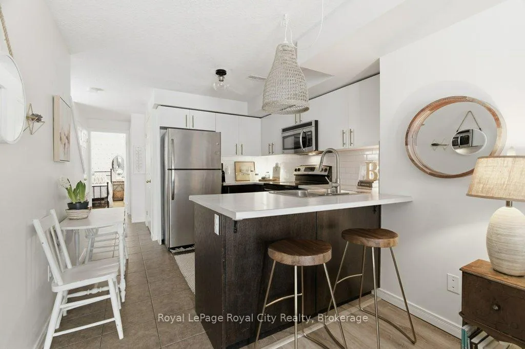 Photo 9 of Unit 104, 35 Mountford Drive, Guelph, Grange Road — HOMEH
